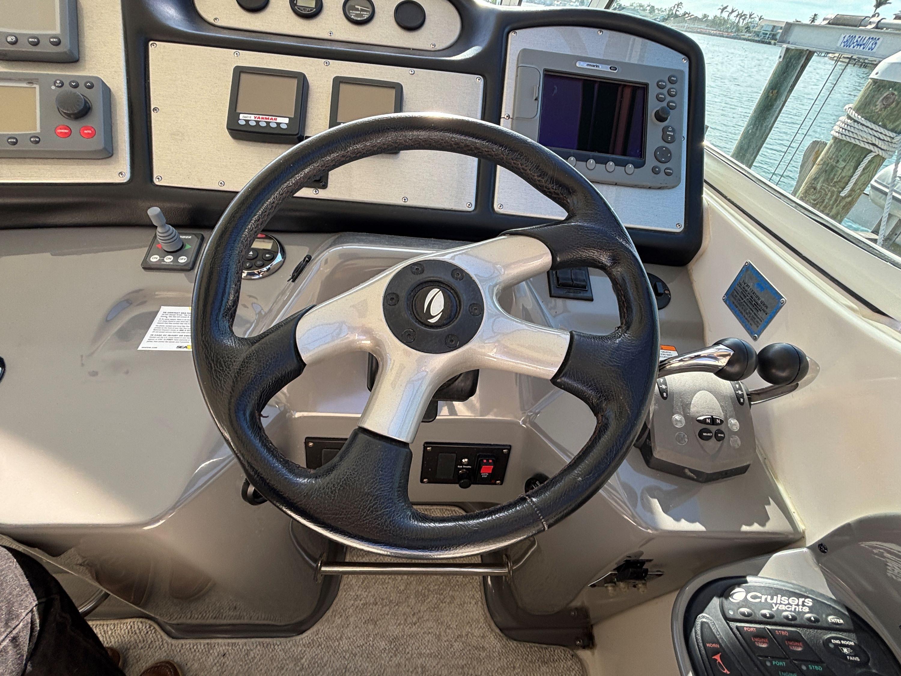 2006-cruisers-yachts-415-express-motoryacht-power-9695557-20250308060421229-1_XLARGE