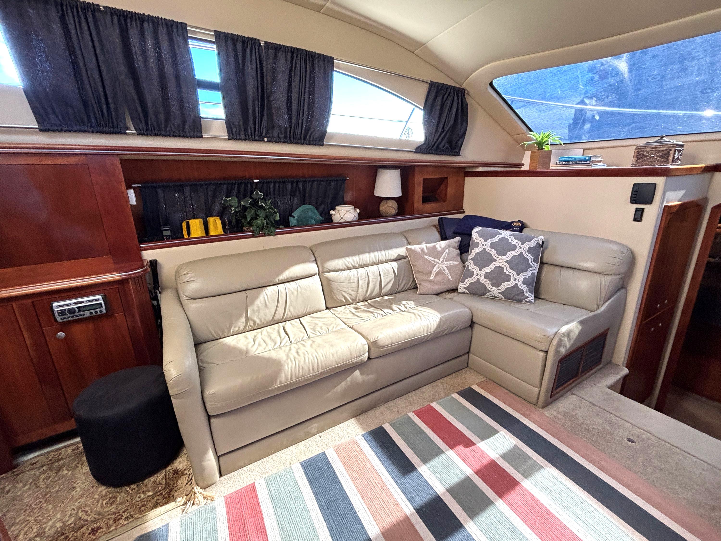 2006-cruisers-yachts-415-express-motoryacht-power-9695557-20250308060508355-1_XLARGE