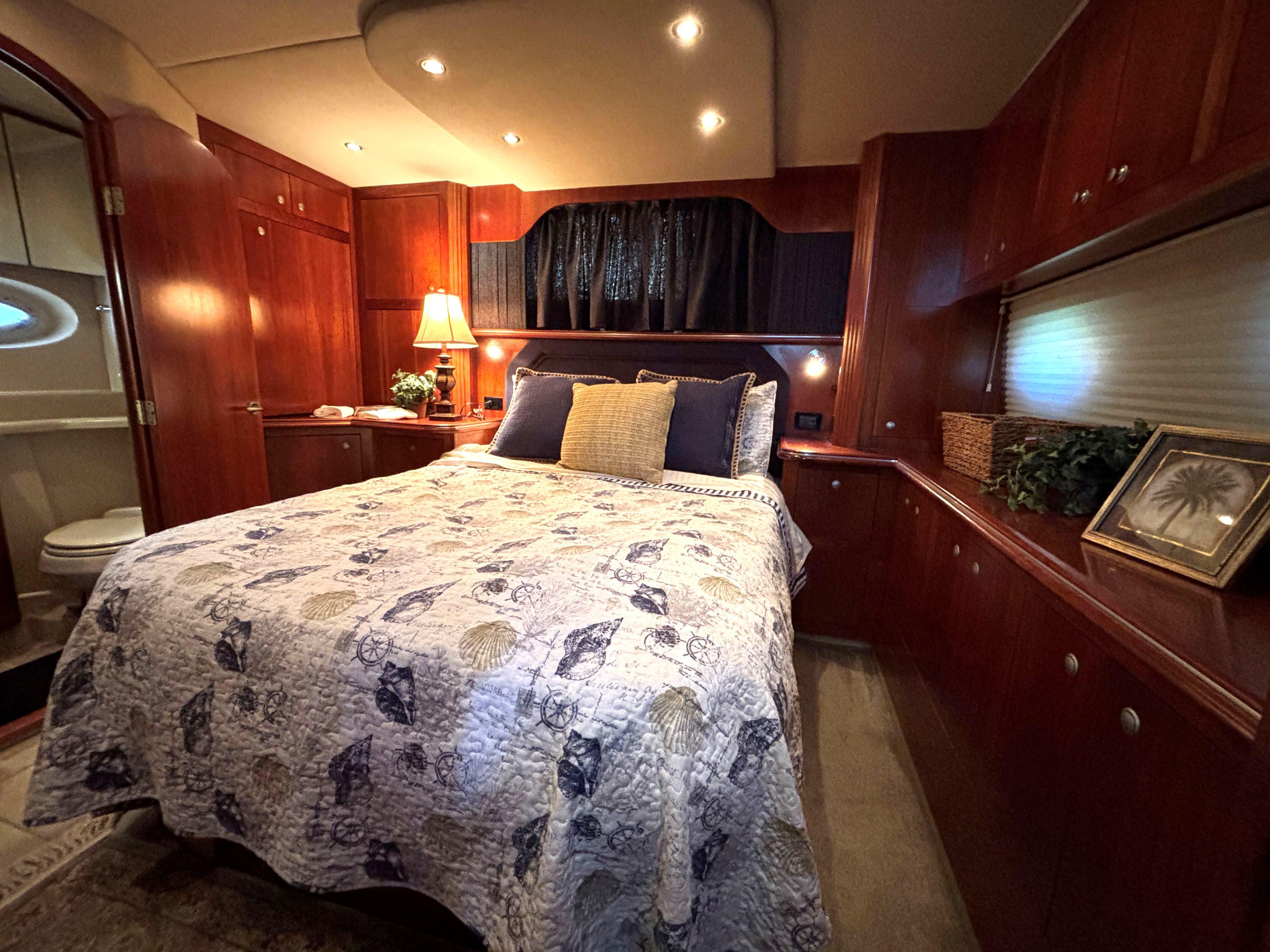 2006-cruisers-yachts-415-express-motoryacht-power-9695557-20250308060545329-1_XLARGE