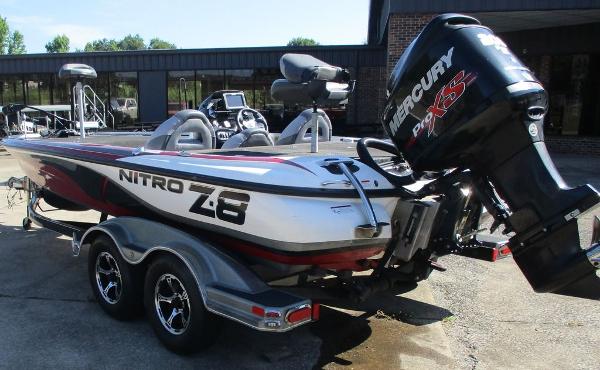 2015 Nitro boat for sale, model of the boat is Z Series Z-8 & Image # 2 of 17