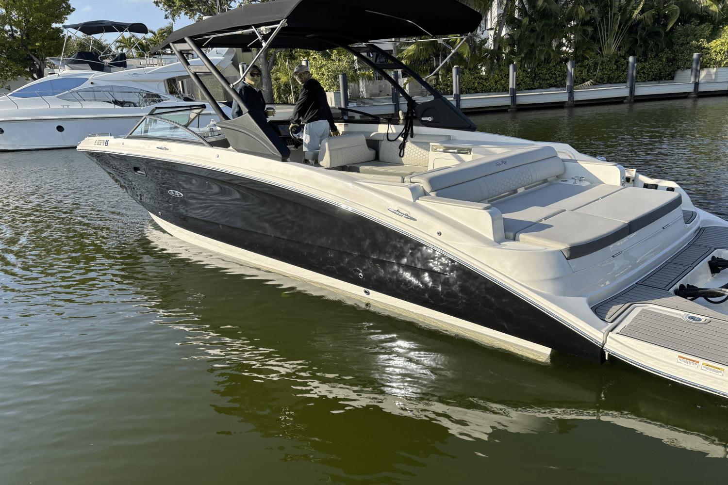 2023-sea-ray-290-sdx-ob-power-9755567-976795981-0-140420250927-7