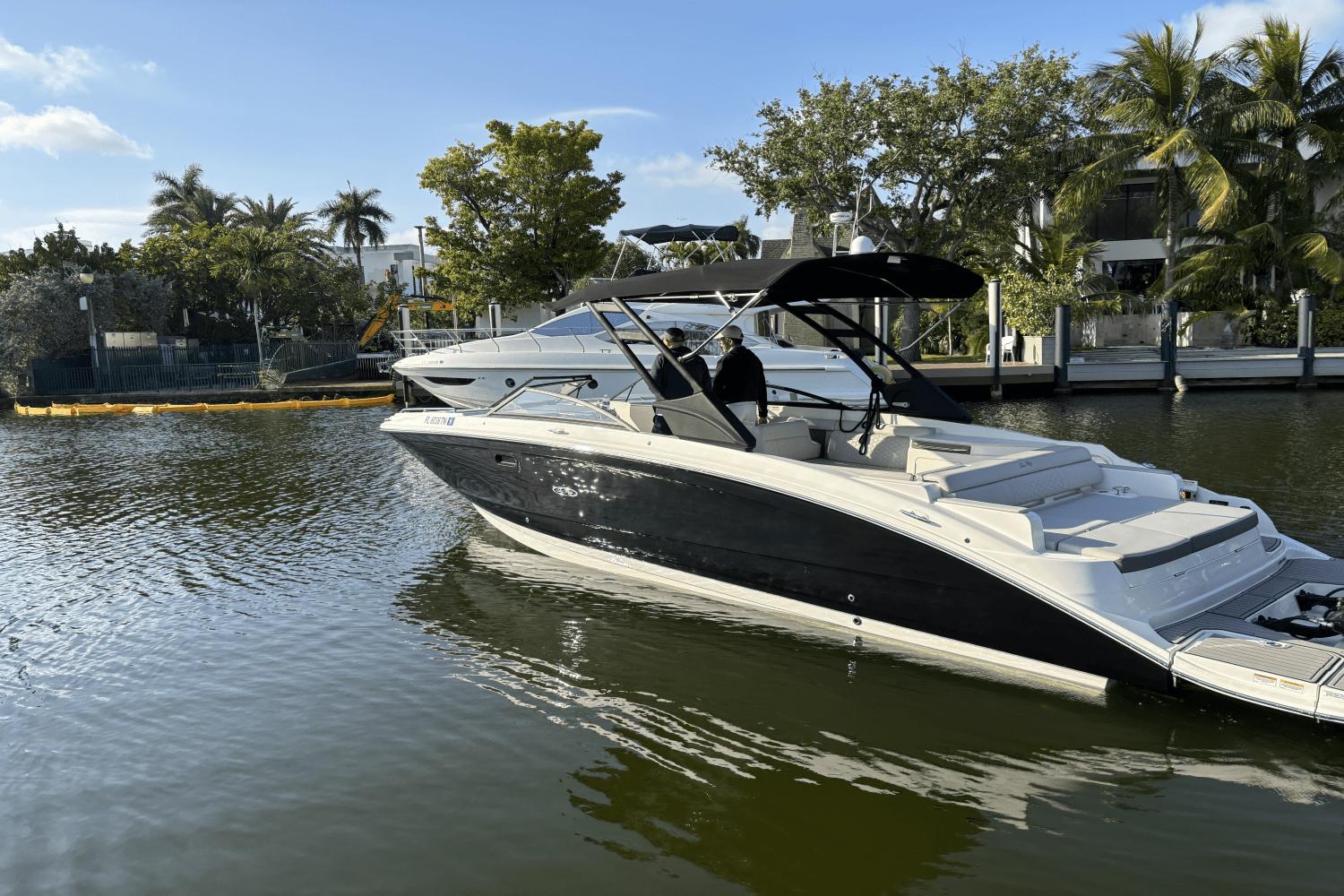 2023-sea-ray-290-sdx-ob-power-9755567-976795998-0-140420250927-10