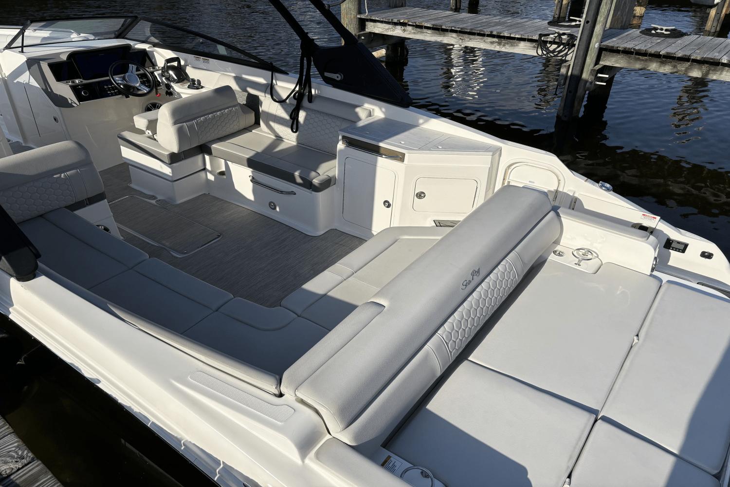2023-sea-ray-290-sdx-ob-power-9755567-976796006-0-140420250927-18