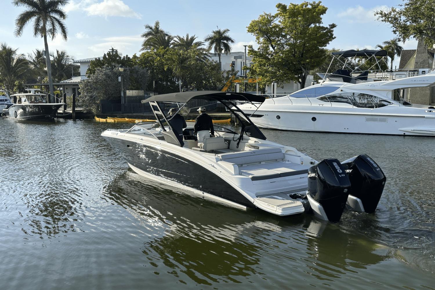 2023-sea-ray-290-sdx-ob-power-9755567-976796008-0-140420250927-5