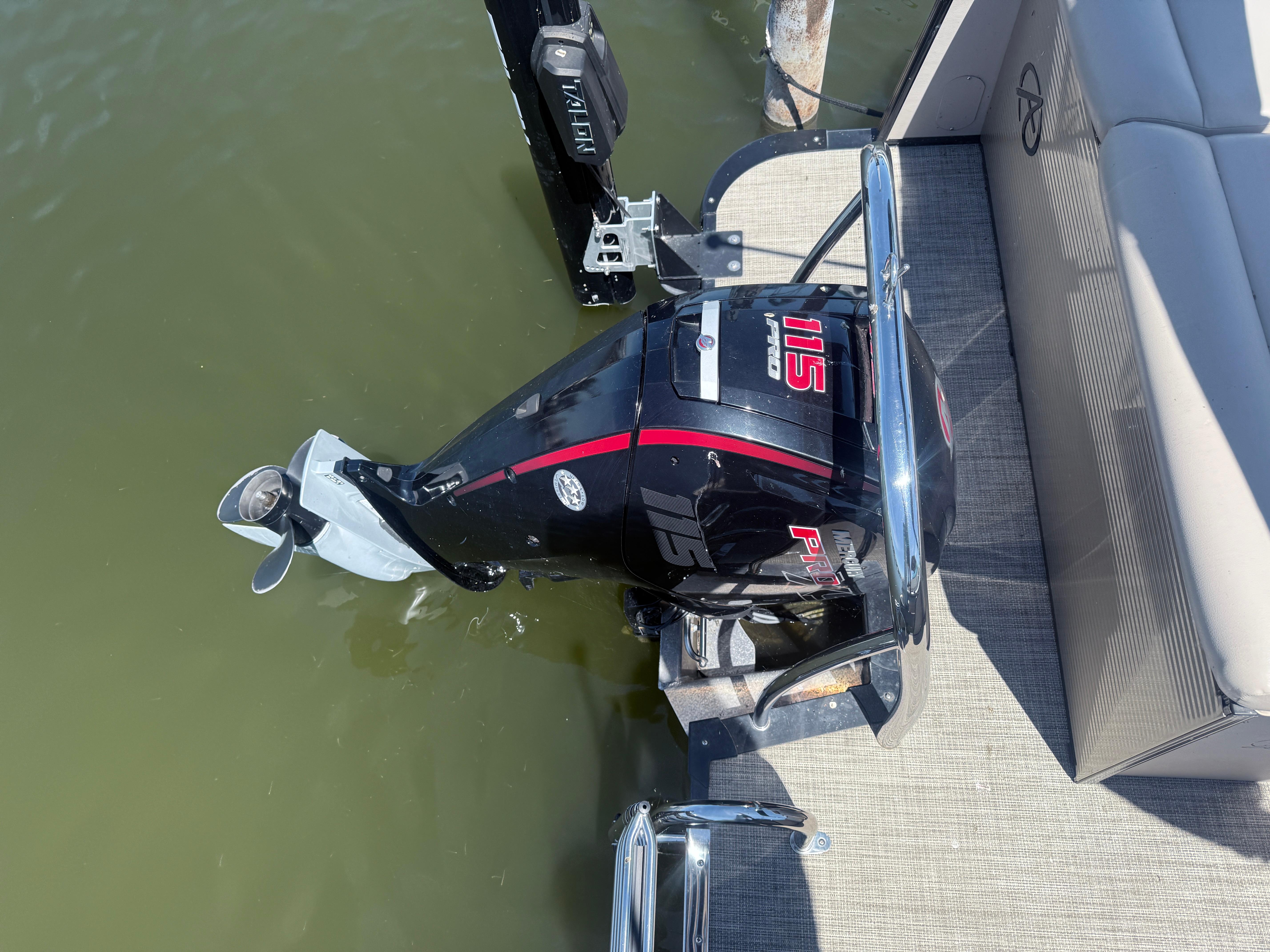 Boat Image 8