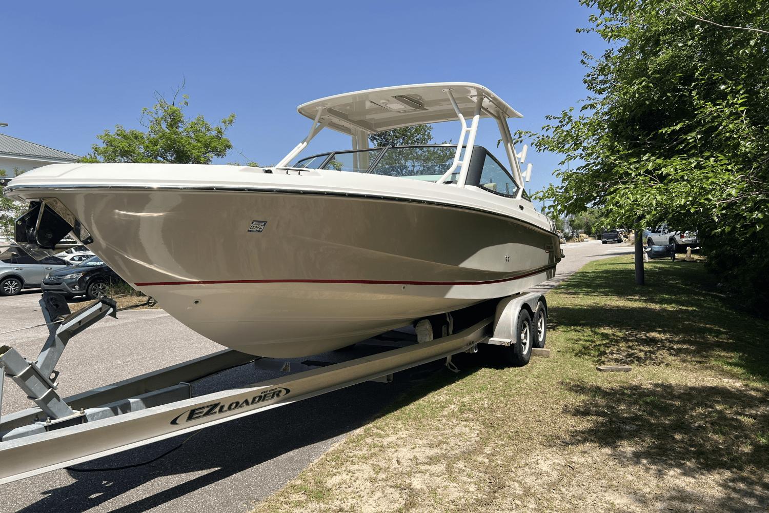 2023-boston-whaler-240-vantage-power-9795569-978339800-0-160520250635-2