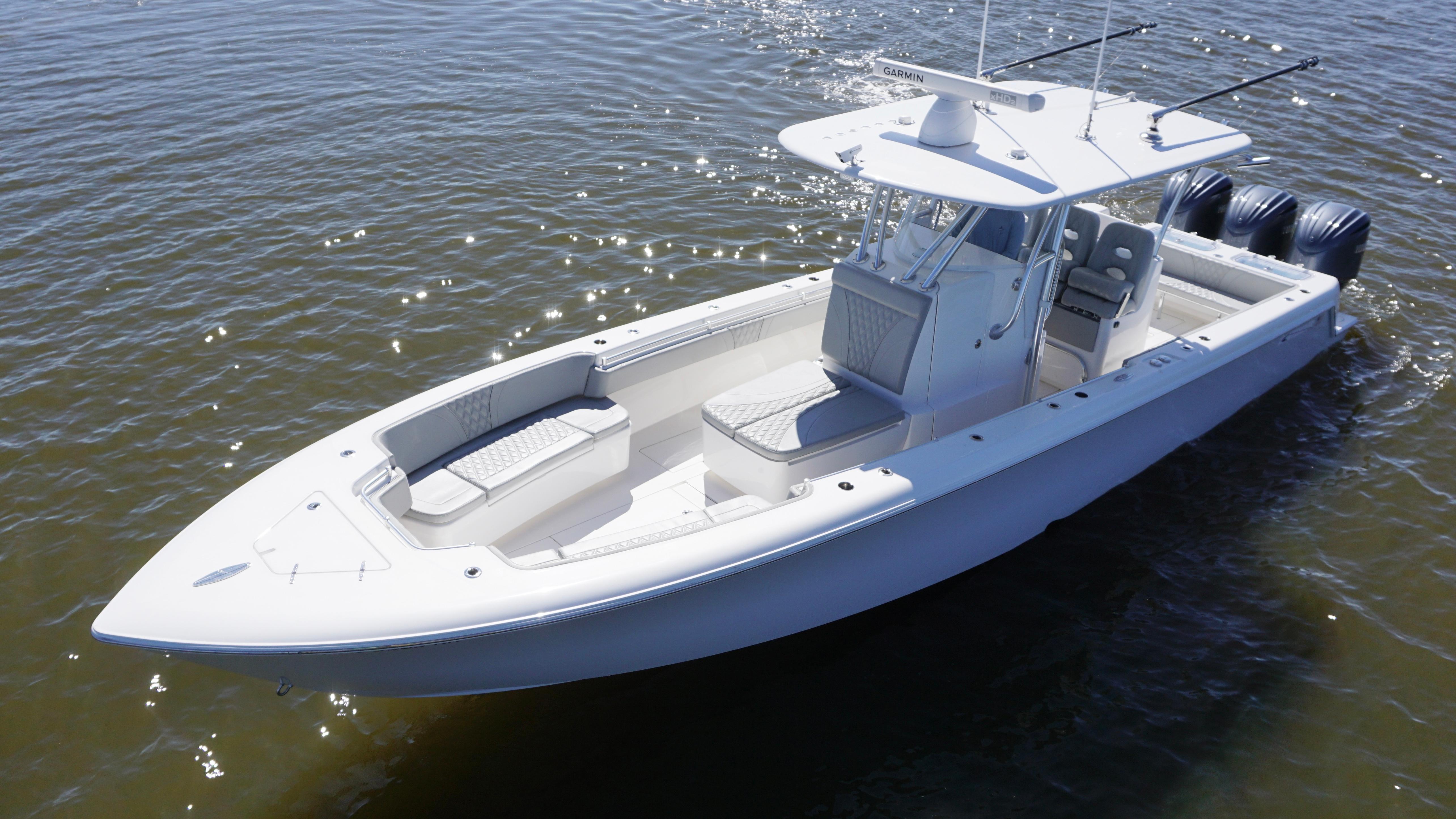 2023 Contender 35 ST - Image 2