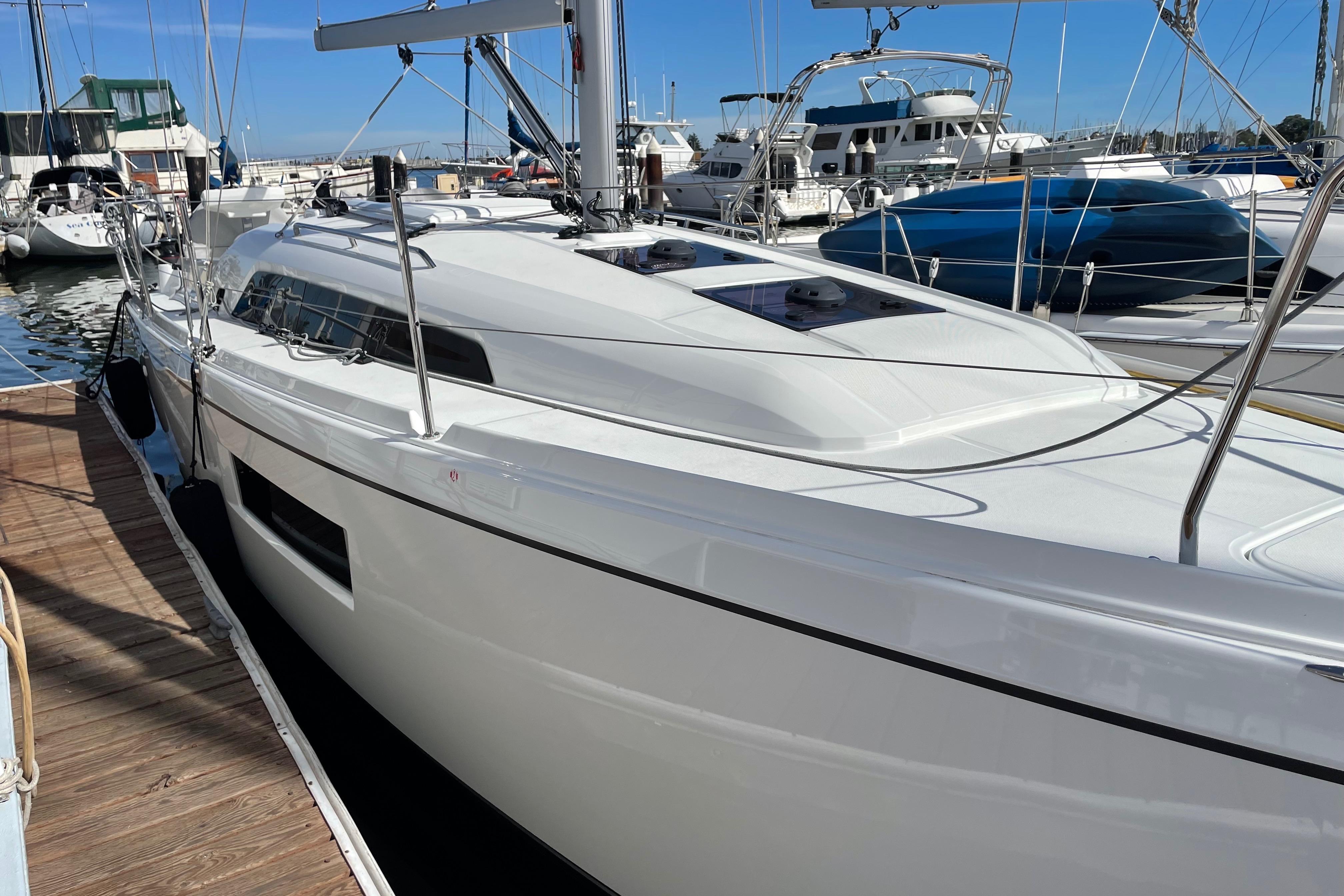 Yacht Photos Pics