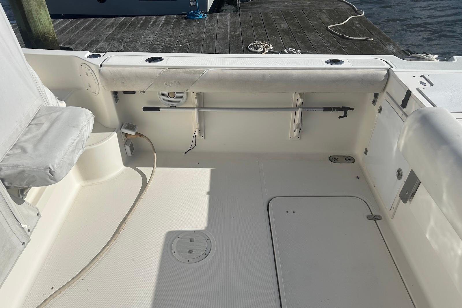 NJ 10625 TT Knot 10 Yacht Sales NJ 10625 TT Knot 10 Yacht Sales