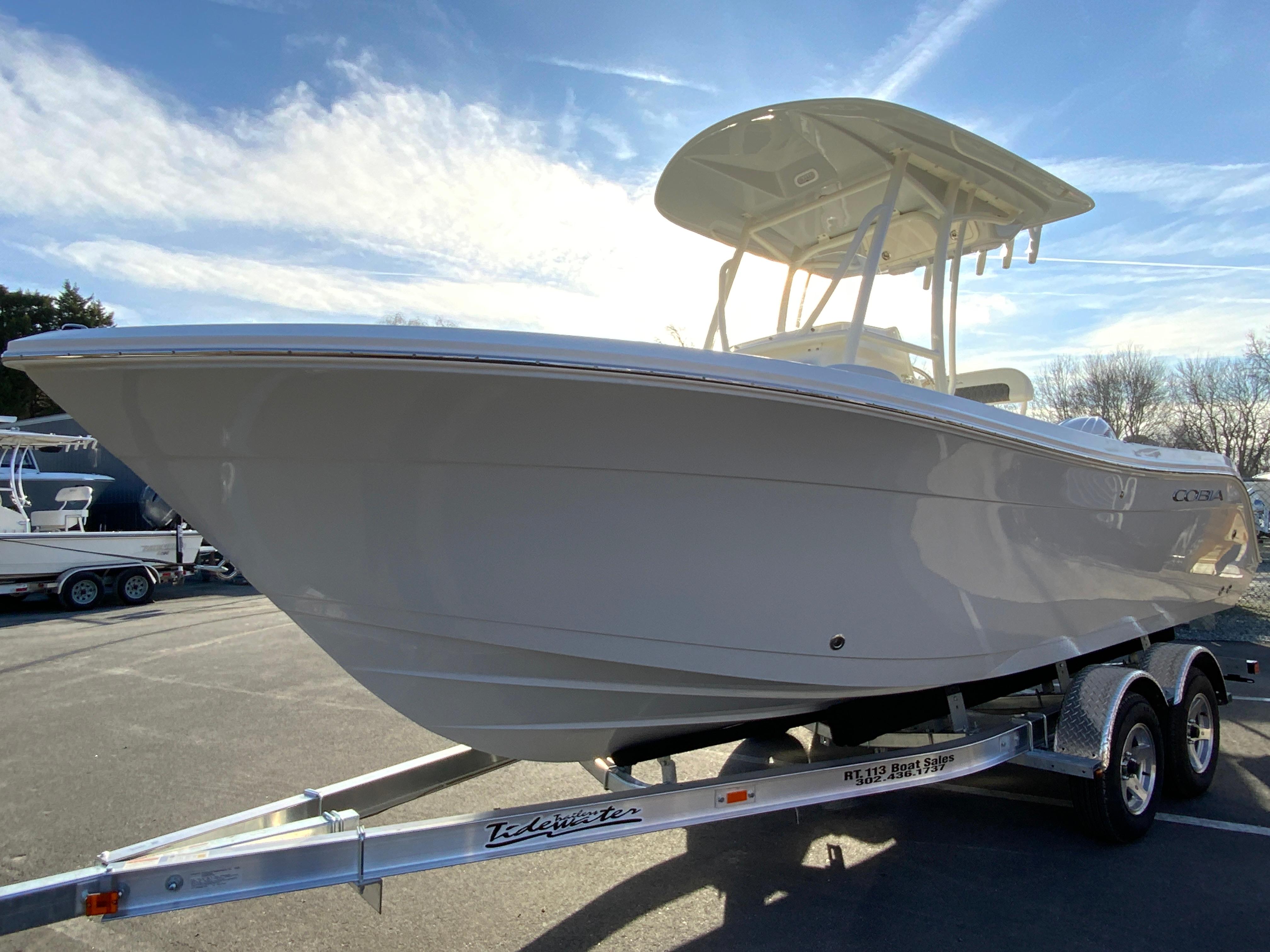 2025 Cobia 220 Center Console-5