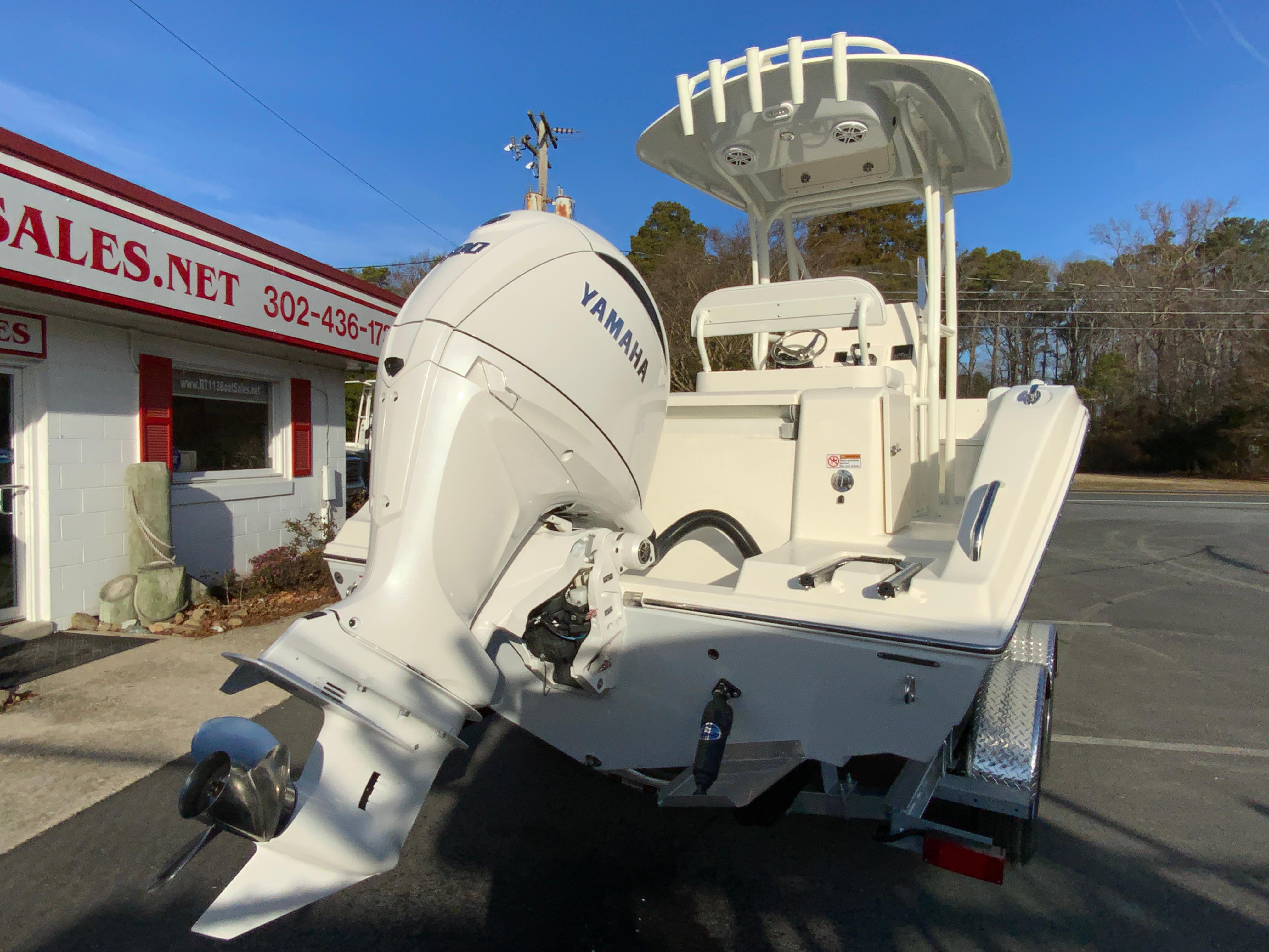 2025 Cobia 220 Center Console-9