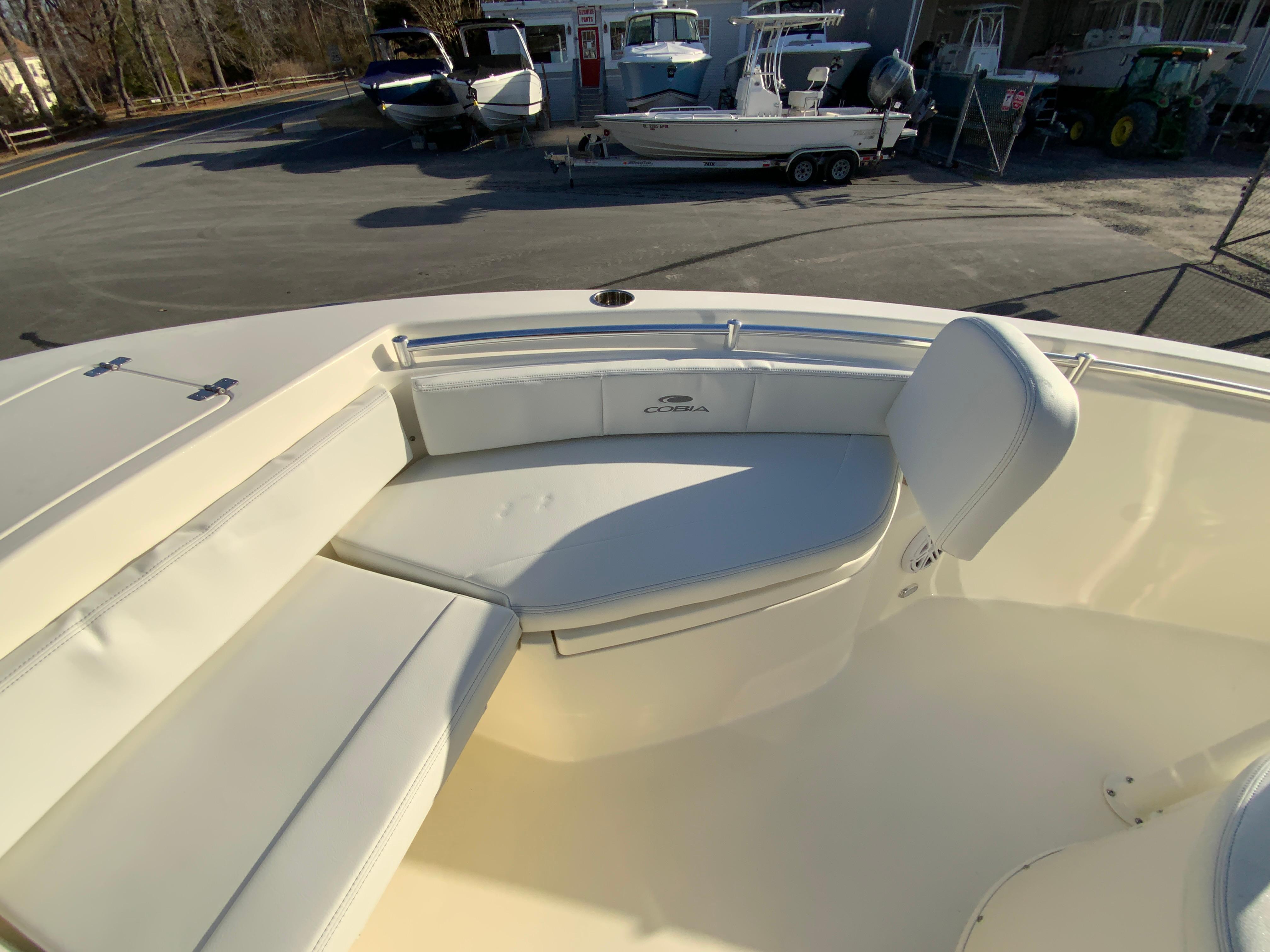 2025 Cobia 220 Center Console-27