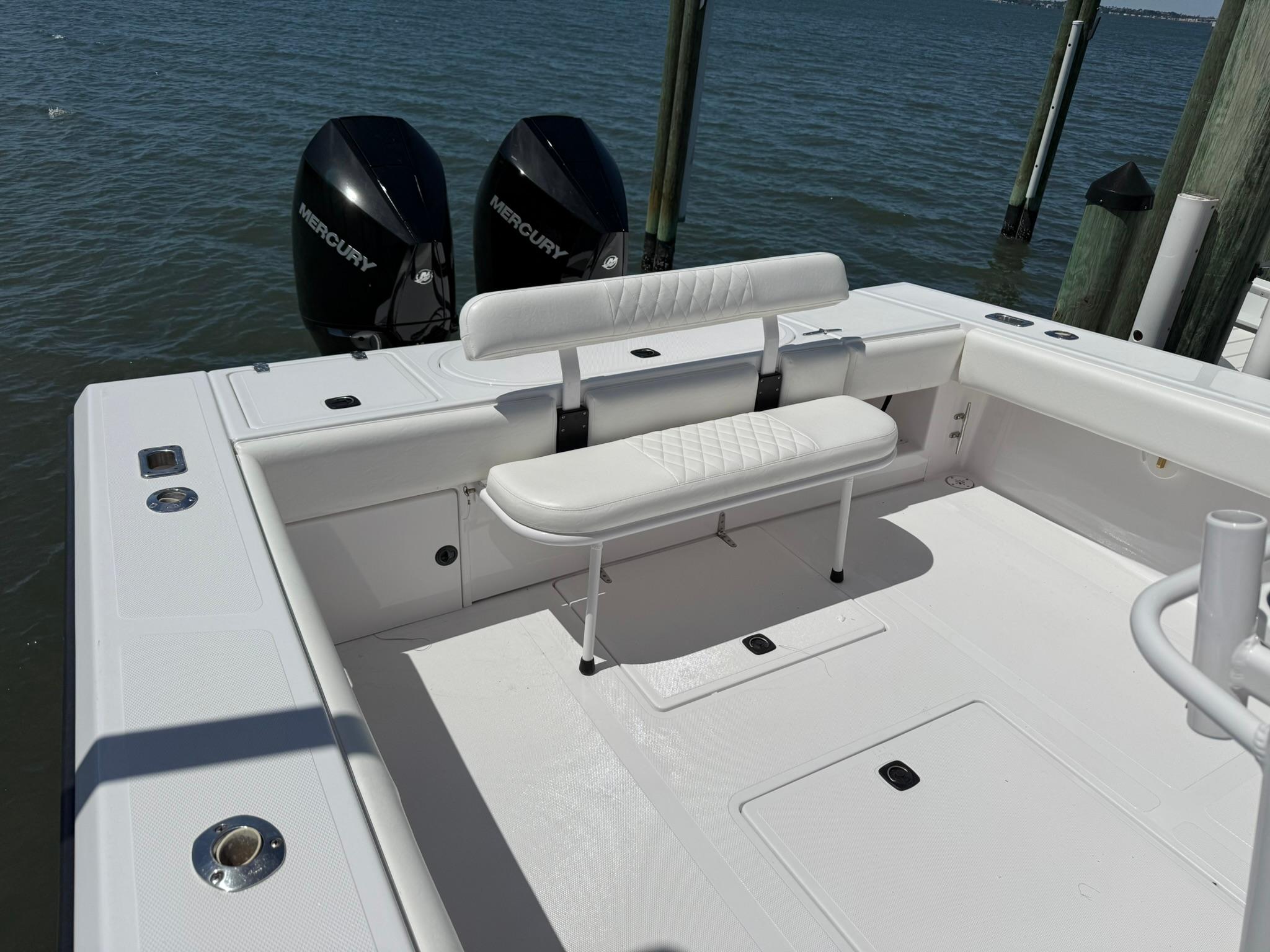 1998-venture-center-console-power-9725584-20250324083157883-1_XLARGE