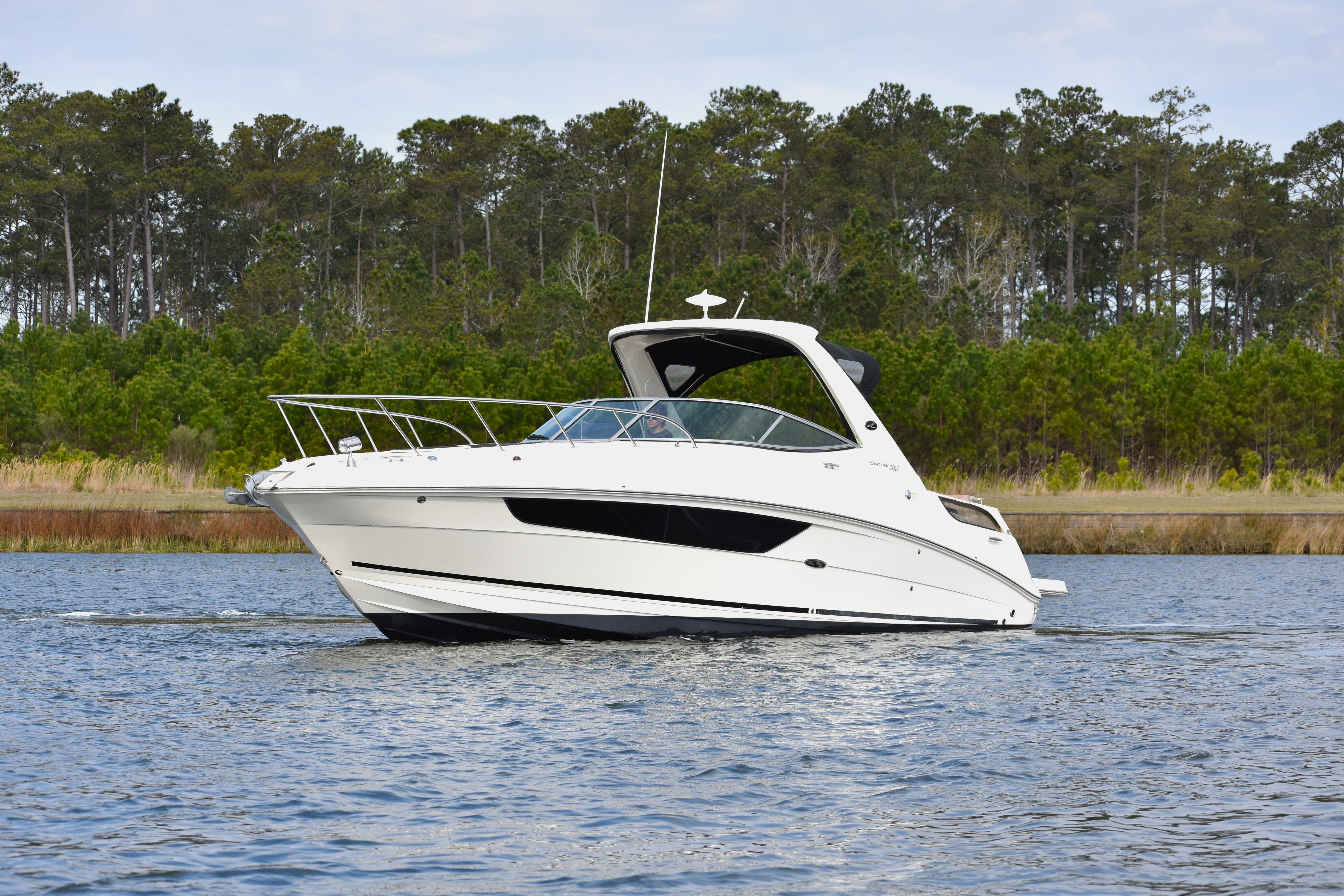2016-sea-ray-310-sundancer-power-9675586-20250403104333849-1_XLARGE