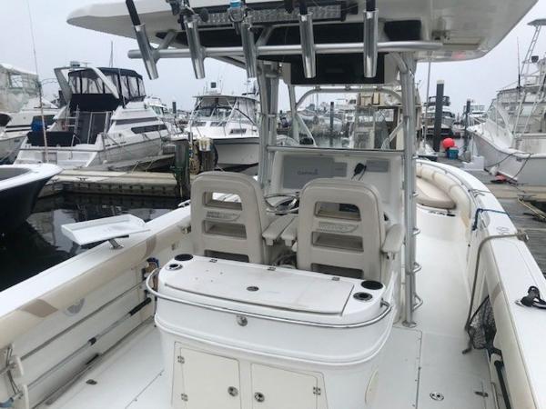 2006 Boston Whaler boat for sale, model of the boat is 320 Outrage & Image # 3 of 20