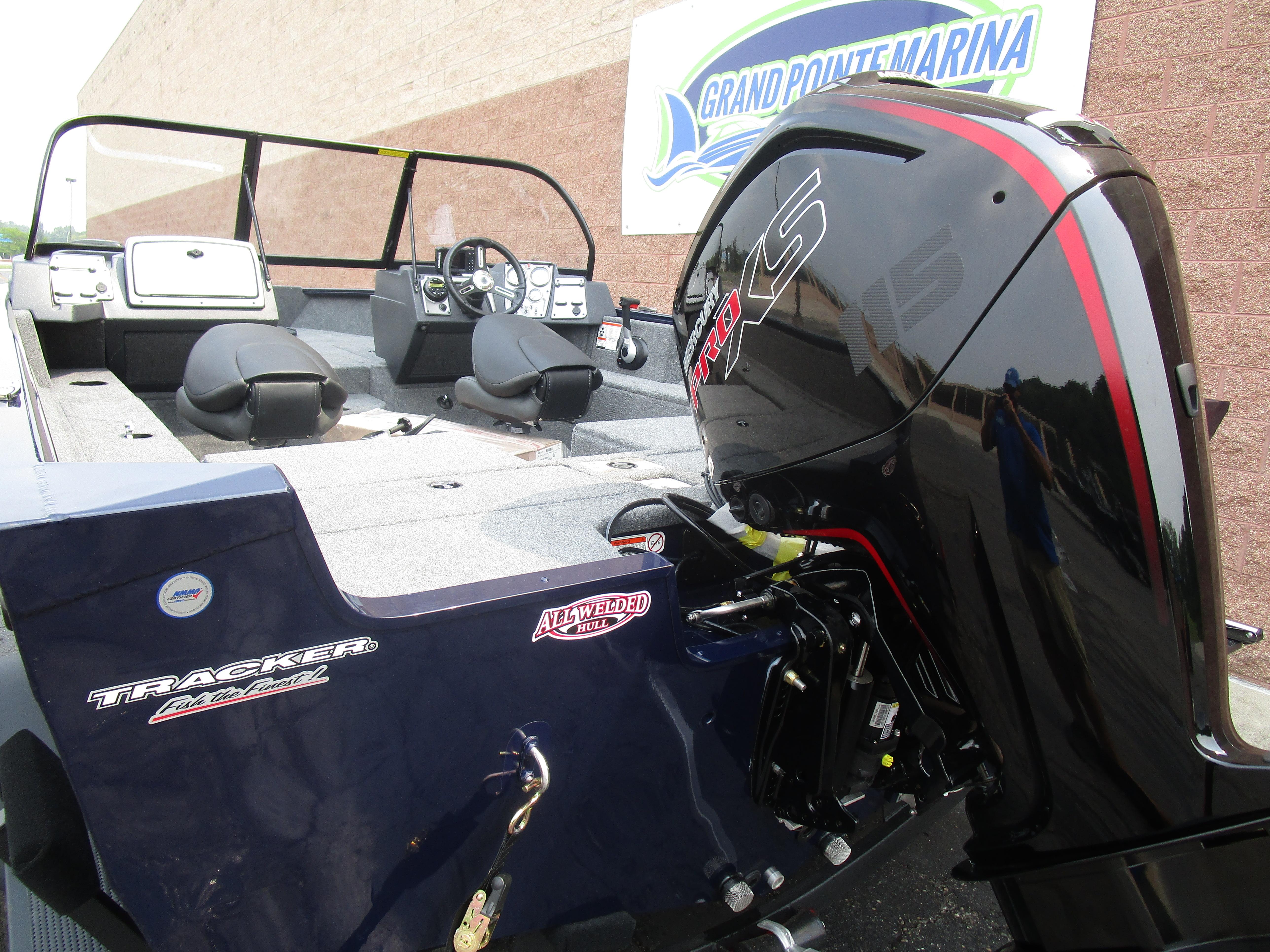 2026 Tracker Pro Guide V-175 Combo Gallery