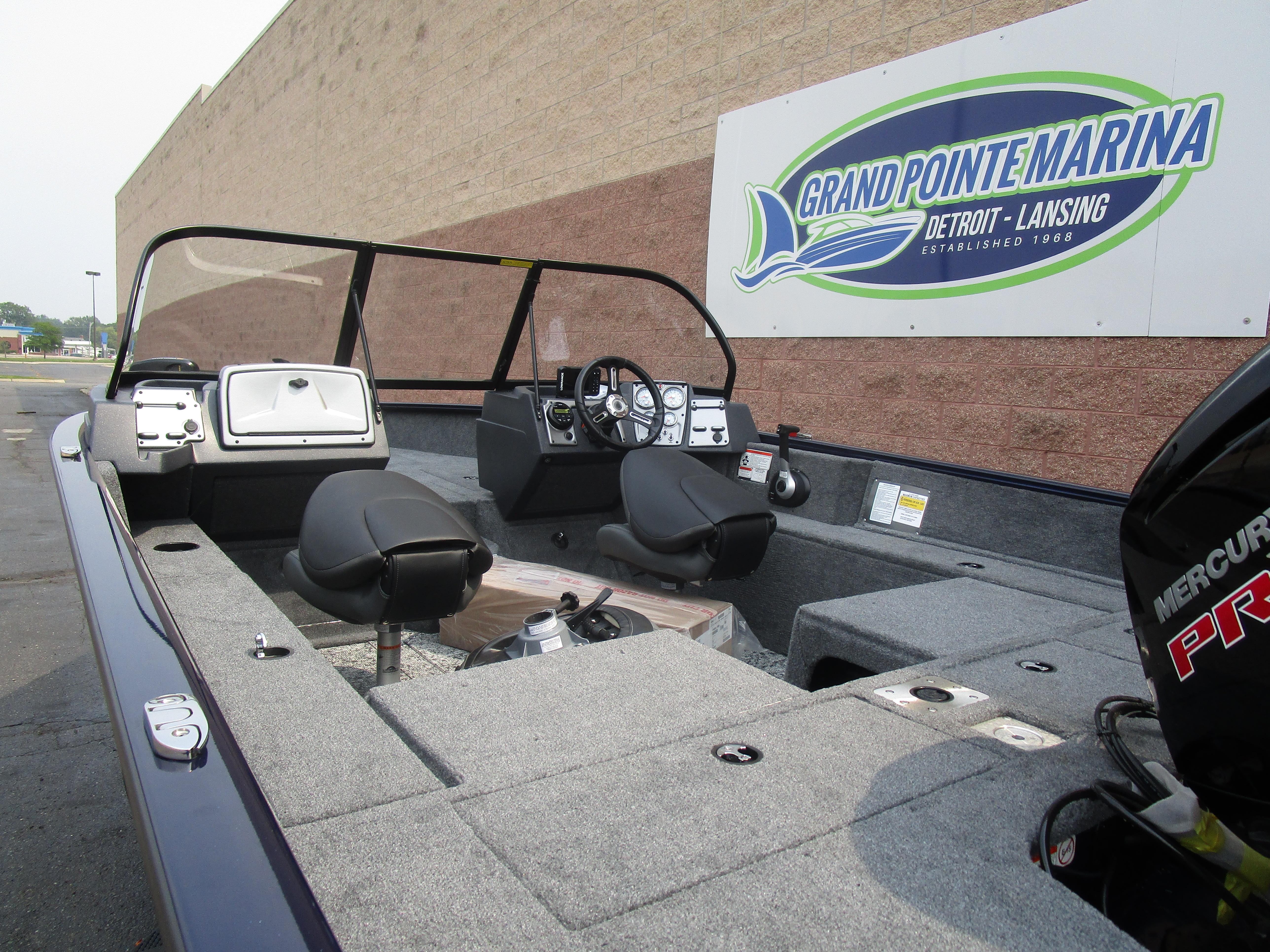 2026 Tracker Pro Guide V-175 Combo Gallery