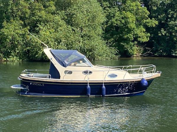 2000 Antaris Cabinato 750