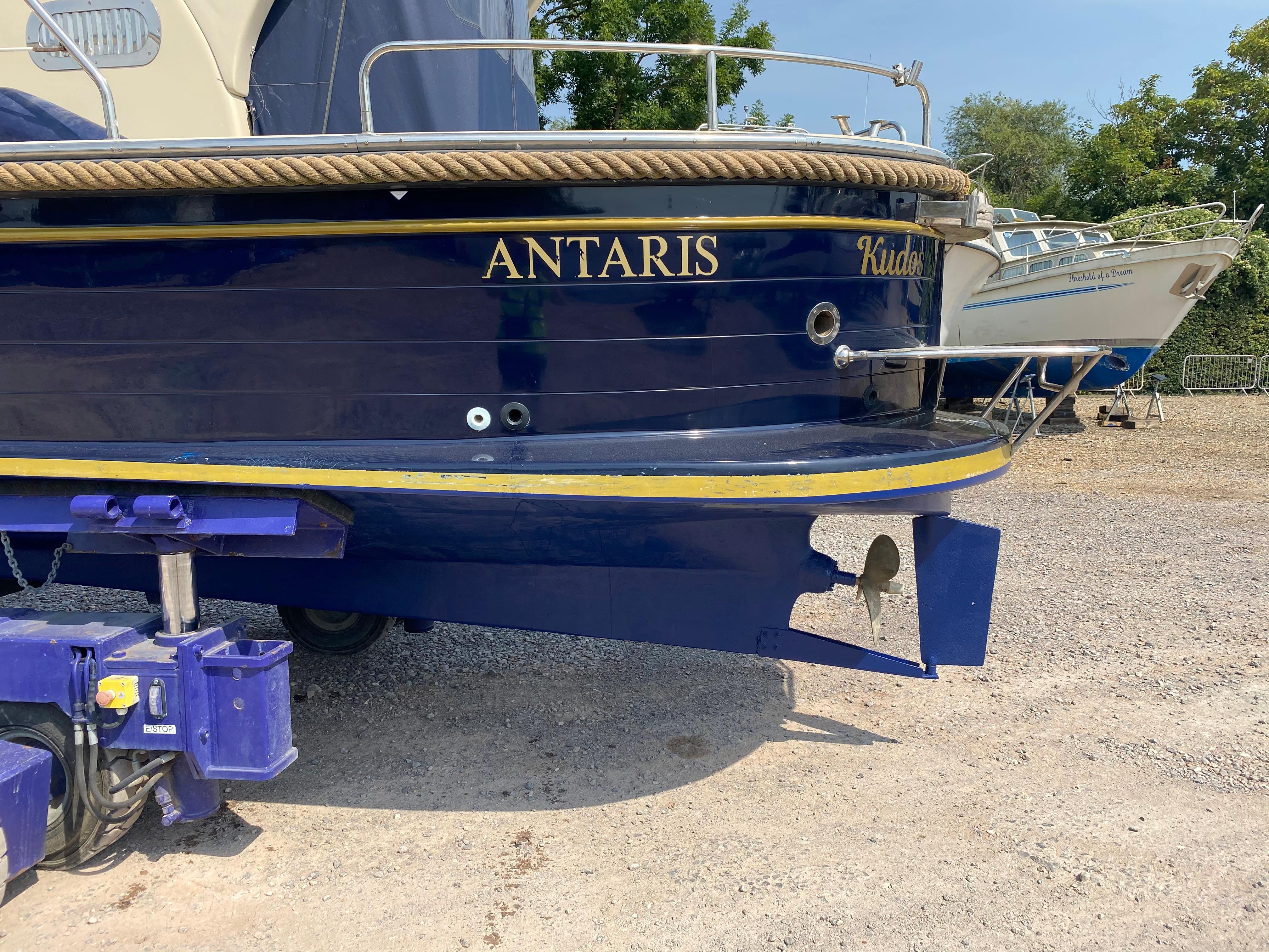 2000 Antaris Cabinato 750