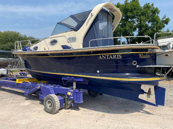 2000 Antaris Cabinato 750
