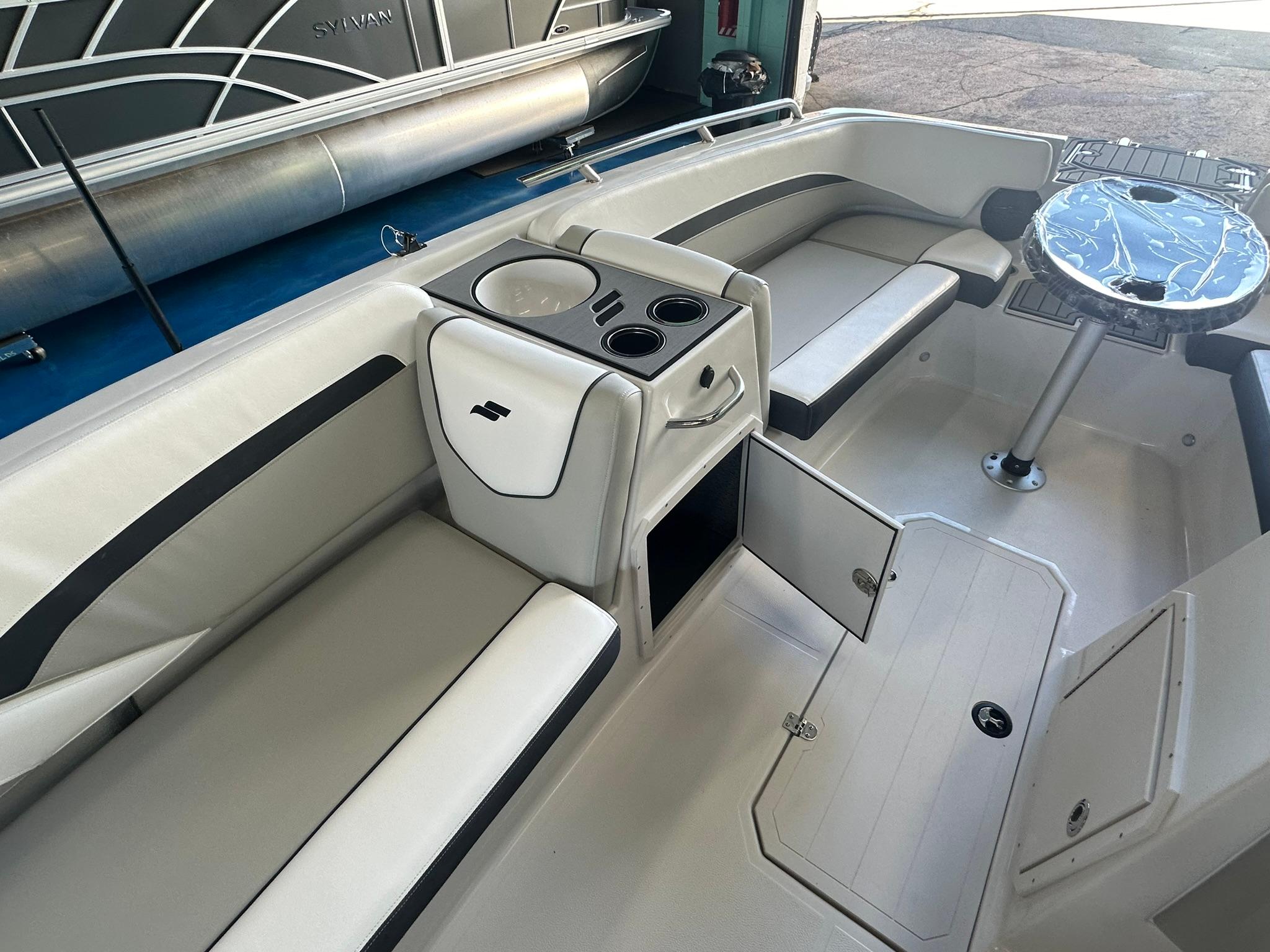 2026 Starcraft SVX 191 OB-14