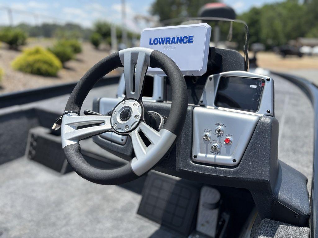 Steering console of 2025 Tracker SAVAGE™ 215 boat with Lowrance electronics.
