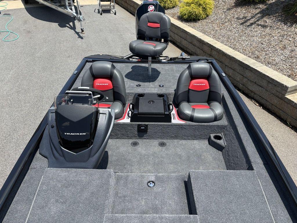 2025 Tracker SAVAGE™ 215 boat interior with sleek seating and modern design.