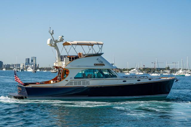 2013-hinckley-talaria-48-flybridge-power-9615621-20250318153851662-1_XLARGE
