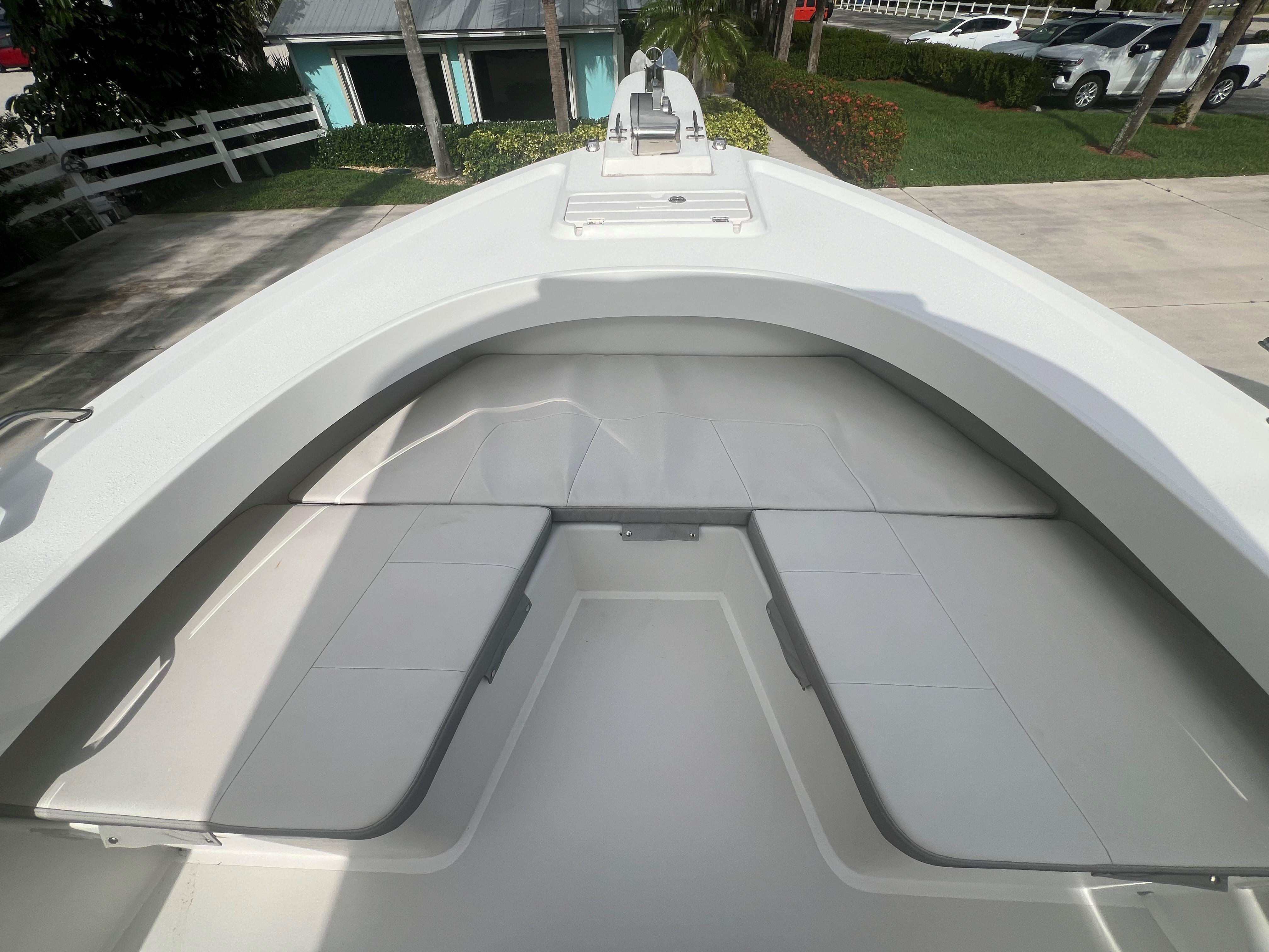 2022-parker-2501-center-console-power-9675627-20250403075550875-1_XLARGE