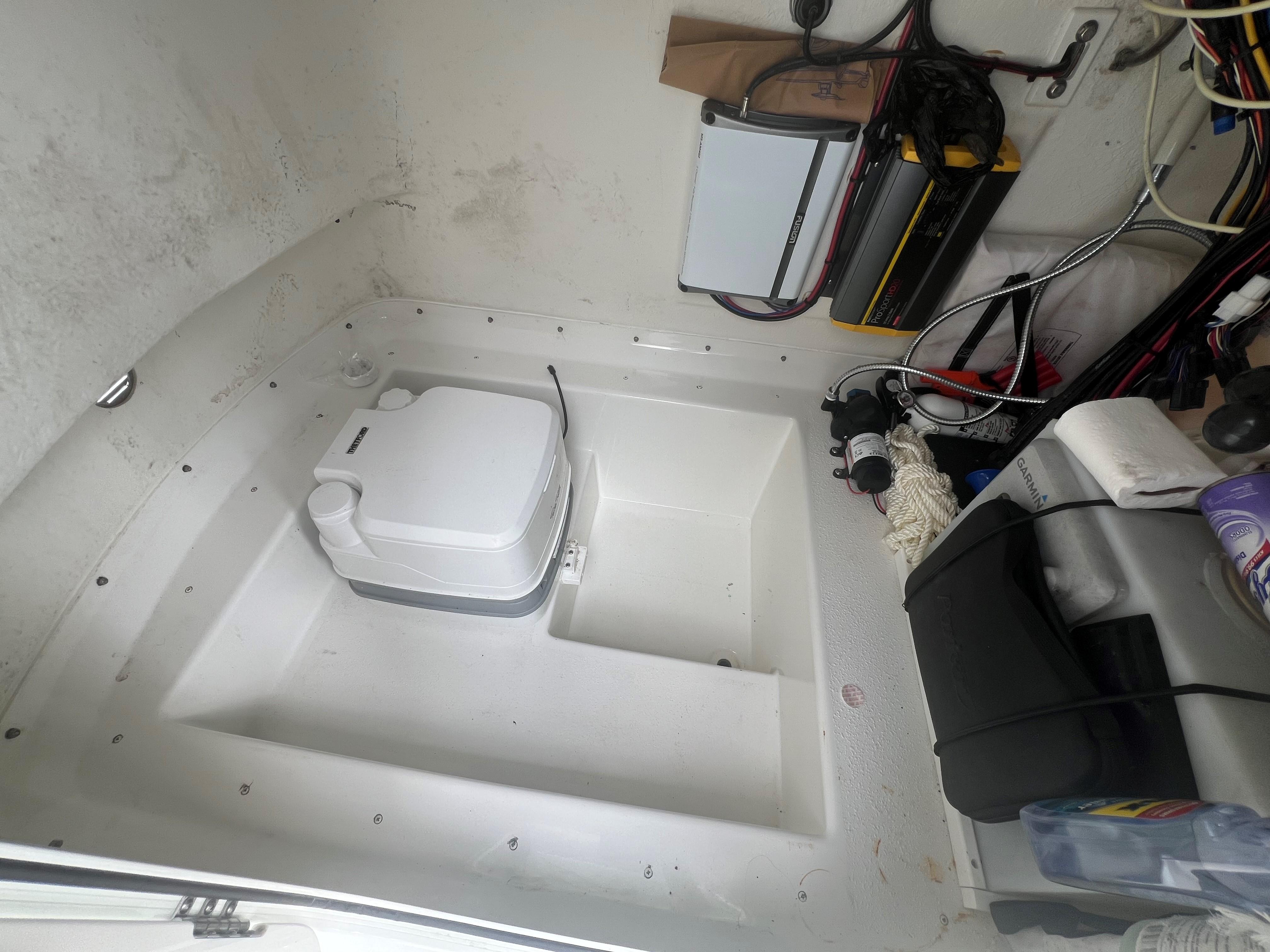 2022-parker-2501-center-console-power-9675627-20250403075559876-1_XLARGE