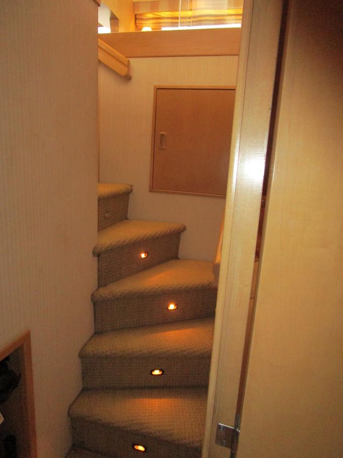 Rear Companionway Steps