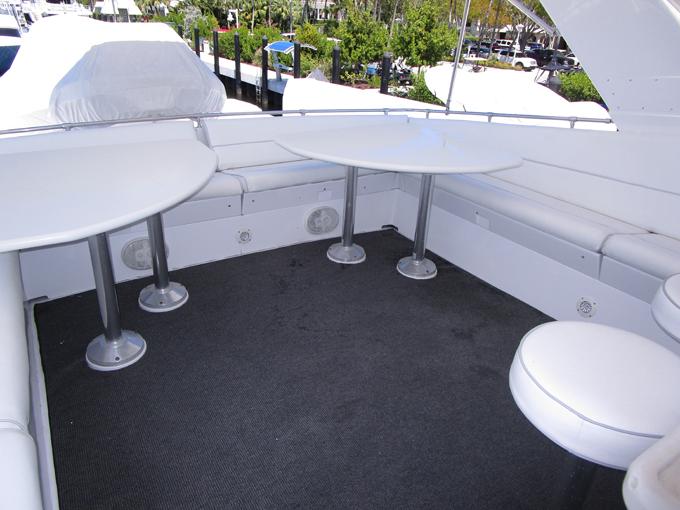 Flybridge Seating Port