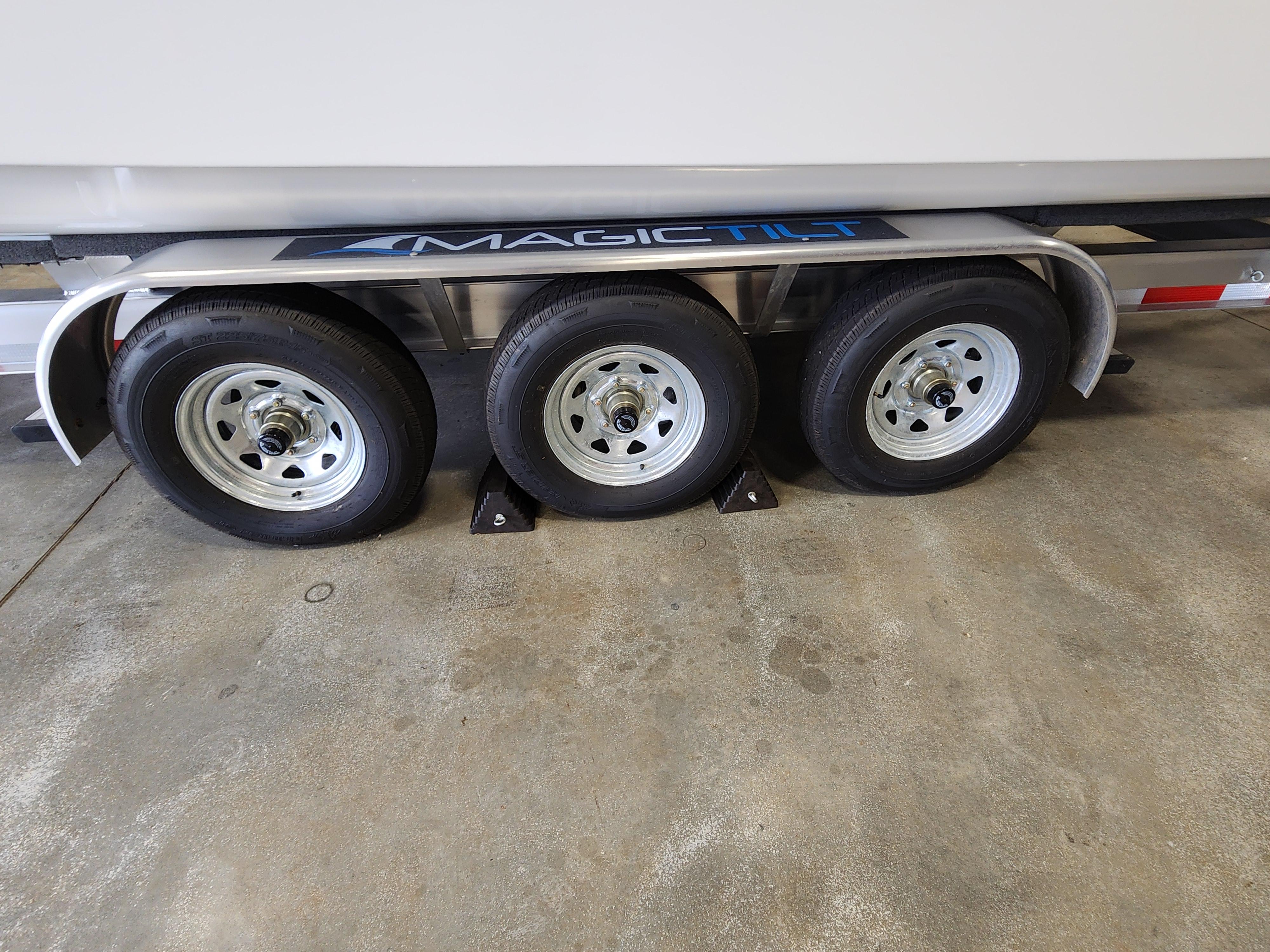 2019-world-cat-296dc-power-9775639-20250429113438498-1_XLARGE
