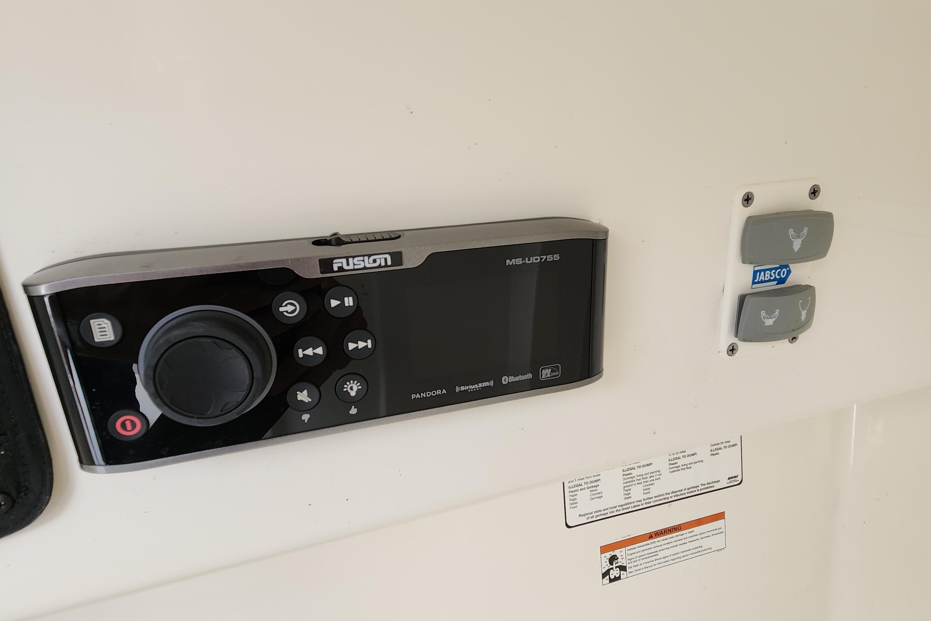 2019-world-cat-296dc-power-9775639-20250429113501134-1_XLARGE