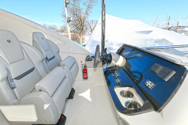 52' Absolute, Listing Number 100896783, - Photo No. 15