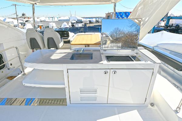 52' Absolute, Listing Number 100896783, - Photo No. 11
