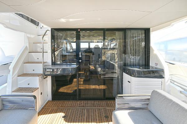 52' Absolute, Listing Number 100896783, - Photo No. 3