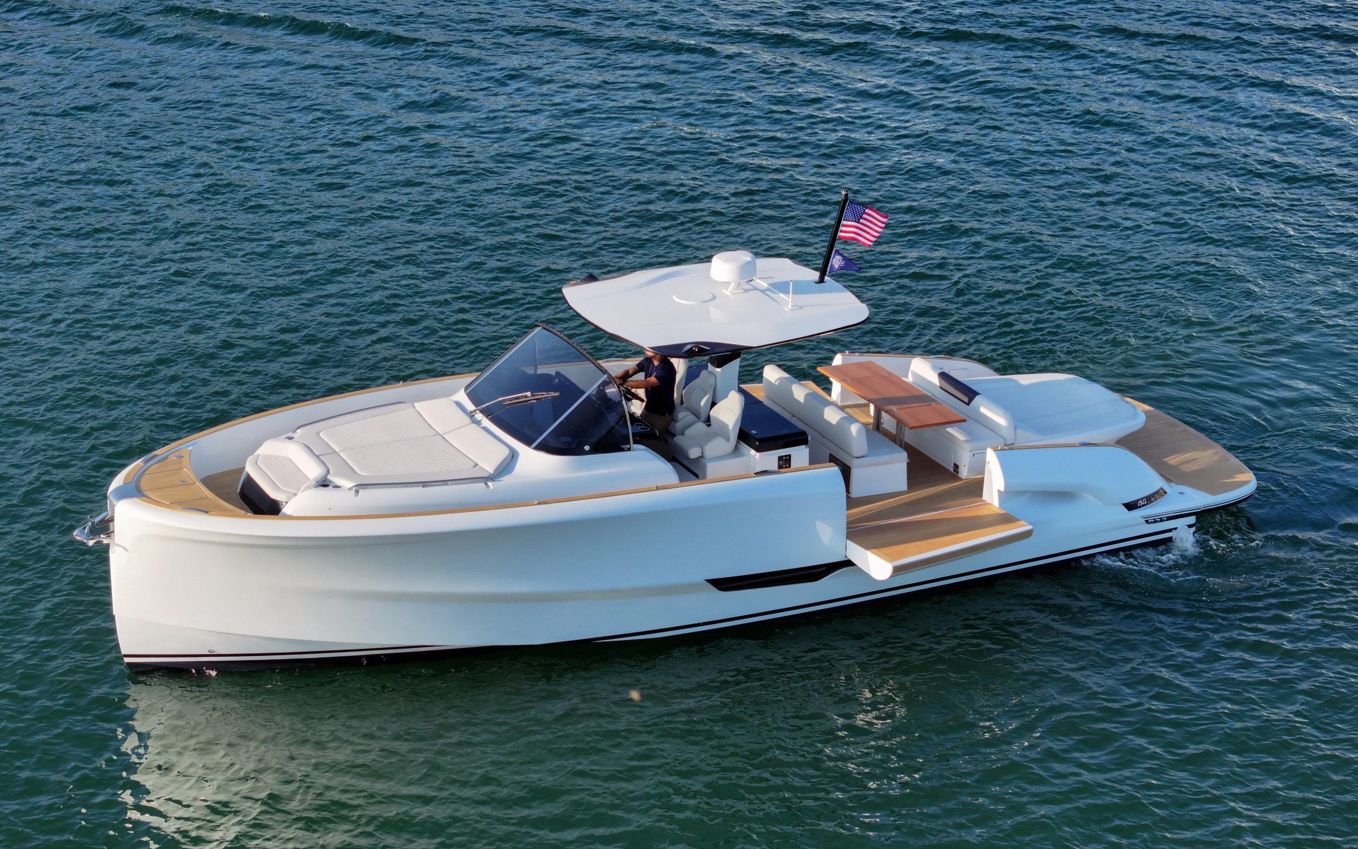 2022 Solaris Power Open Co Ownership | SeaNet Yachts