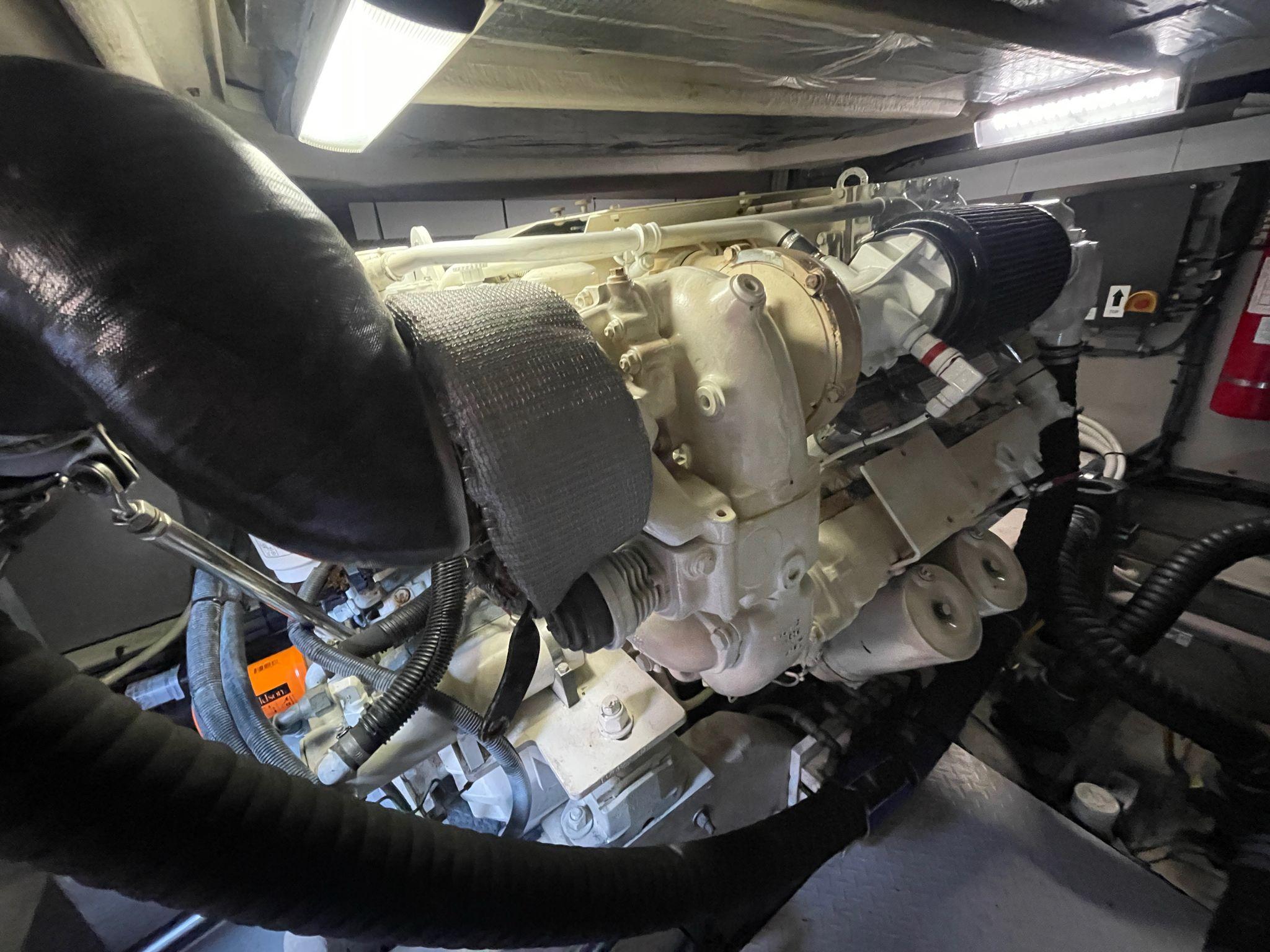 2006-sea-ray-58-sedan-bridge-power-9675651-20250228055113789-1_XLARGE