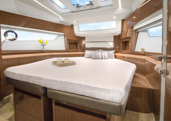Sealine C430