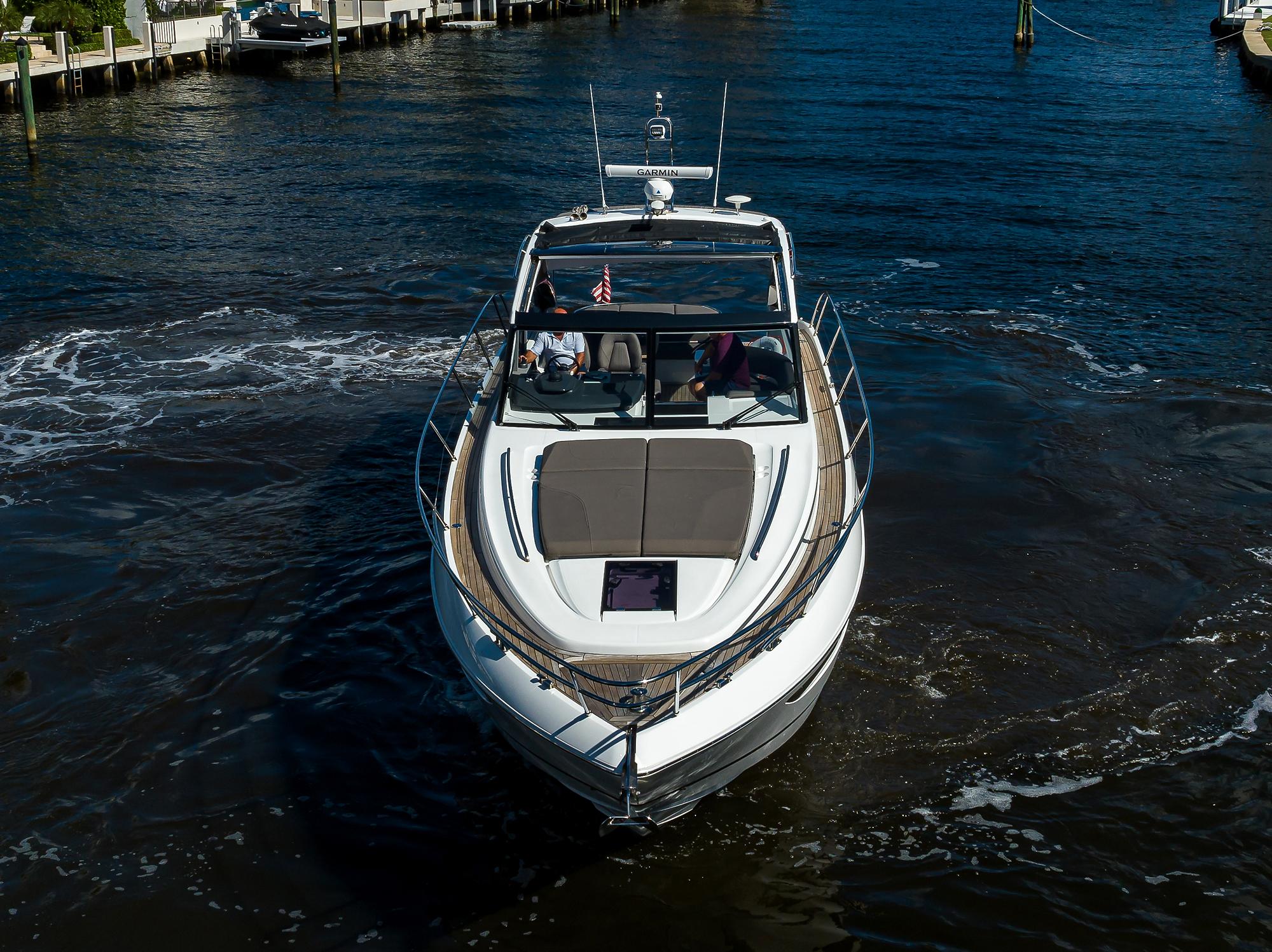 Princess V50 TraSeas - Profile