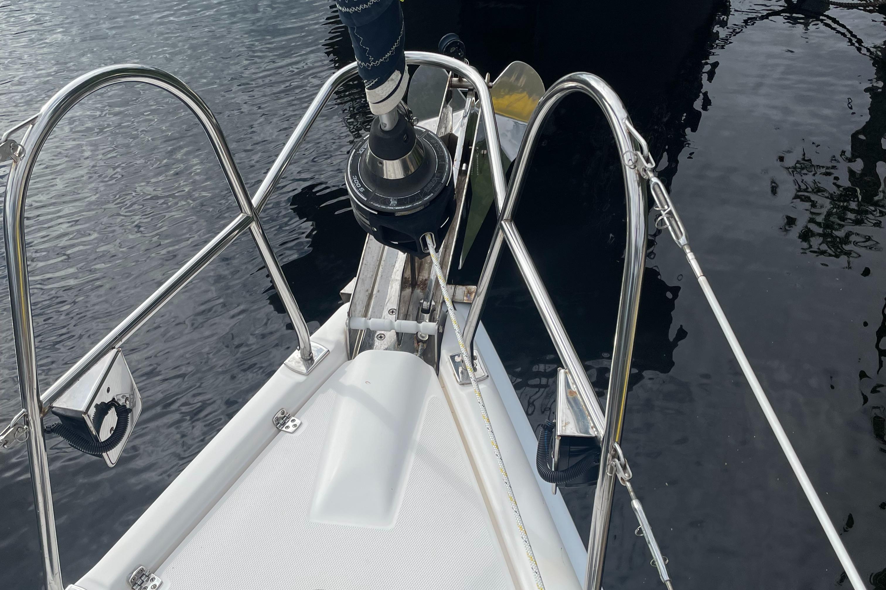 Sailing Diver