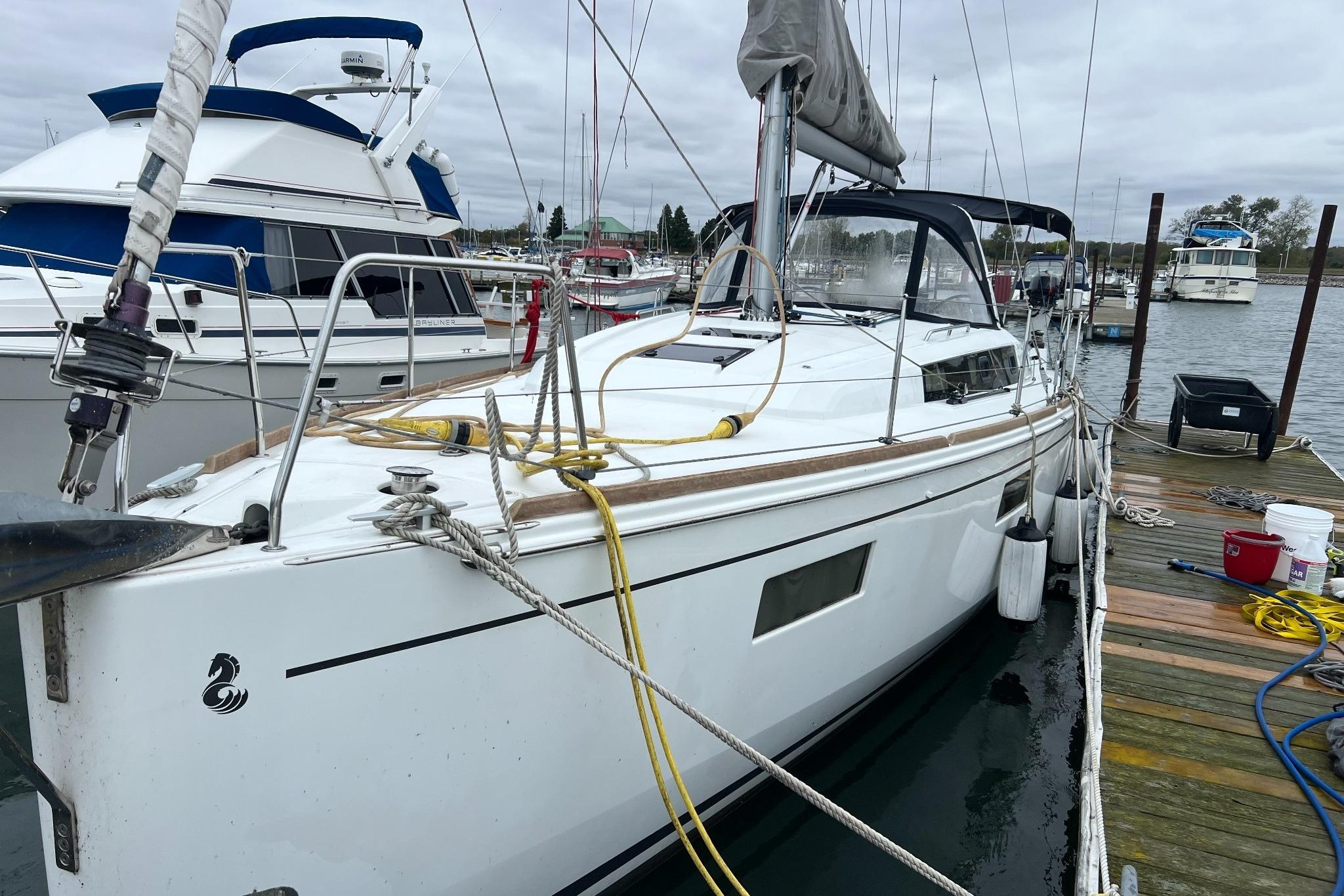 38' Beneteau 2017