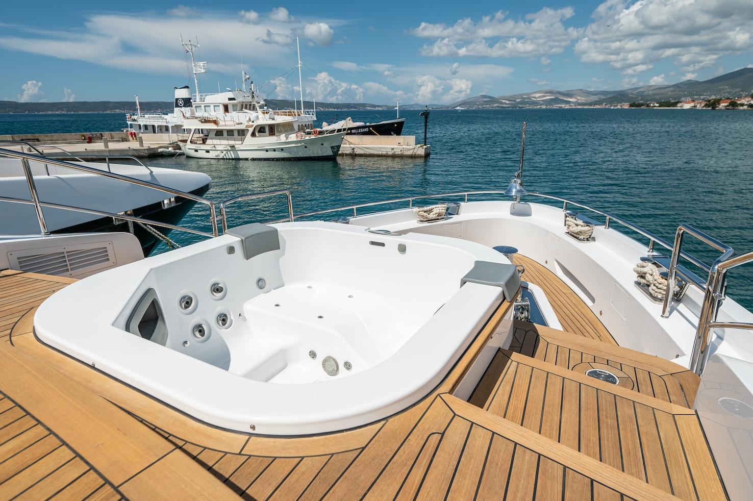 2019 Benetti 94 