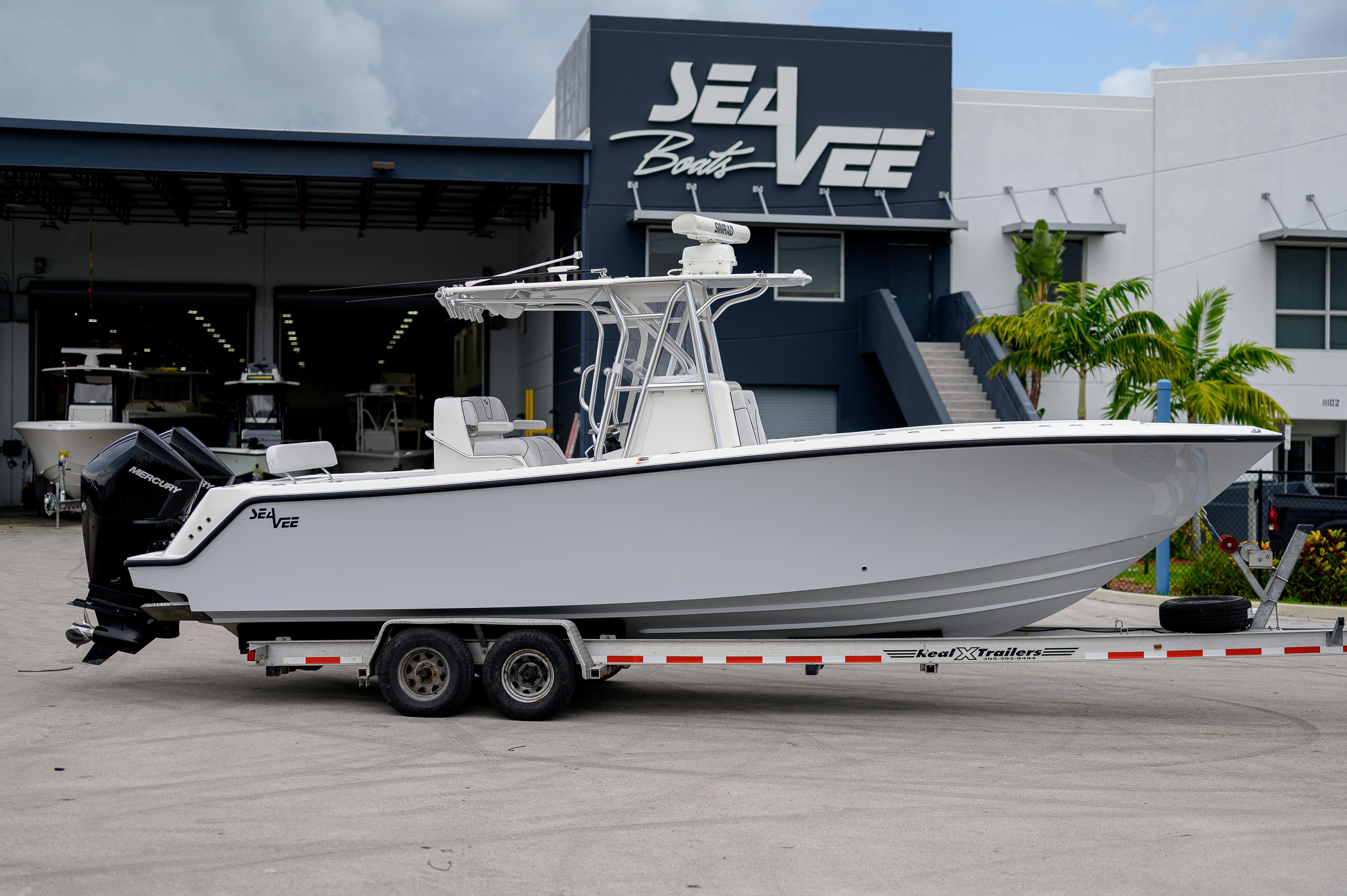 Yacht for Sale 29 Seavee Yachts Medley, FL Denison Yacht Sales