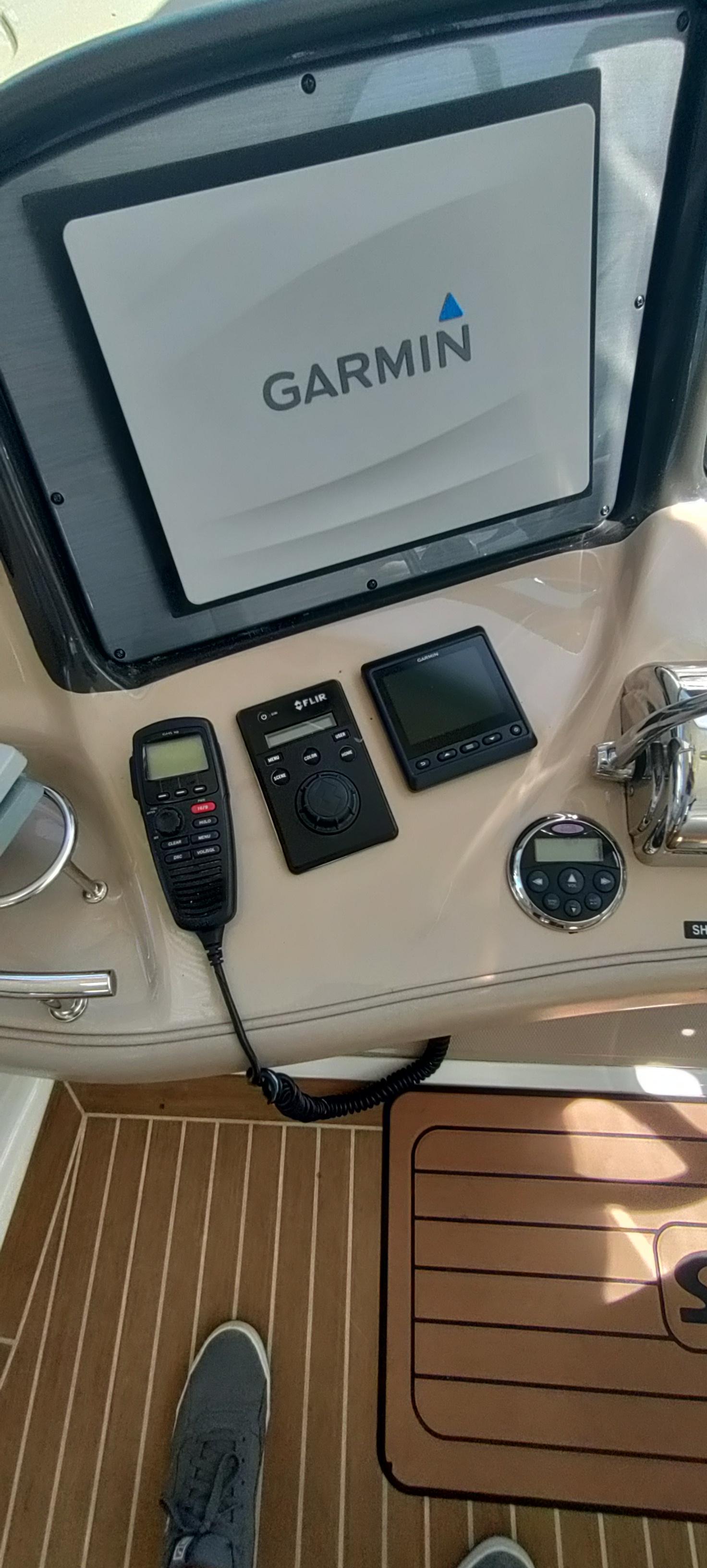 2007 Sea Ray 52 Sundancer #TBBJSR52 inventory image at Sun Country Yachts, South Lake Union (Seattle) 2007 Sea Ray 52 Sundancer #TBBJSR52 inventory image at Sun Country Yachts, South Lake Union (Seattle)