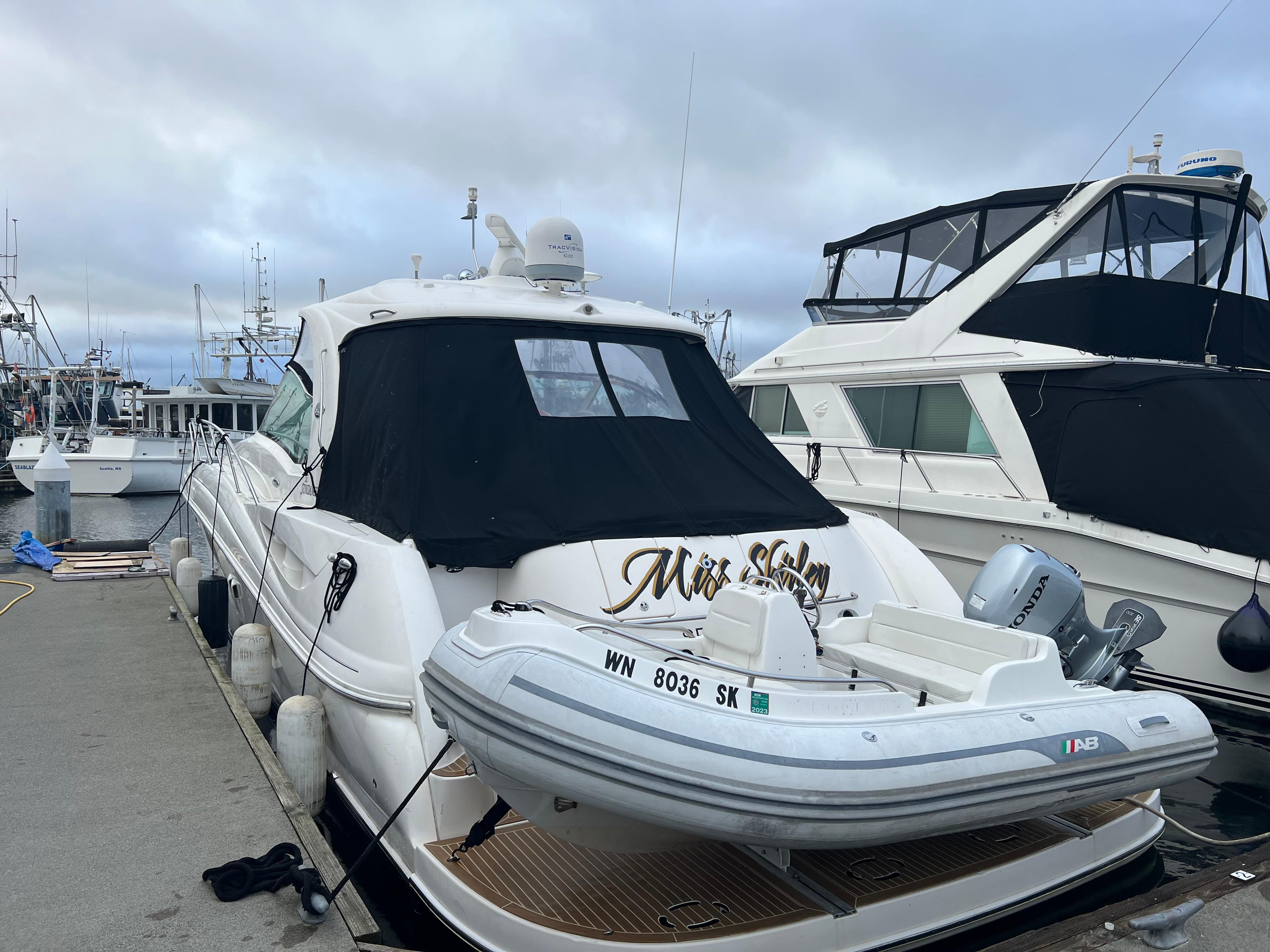 2007 Sea Ray 52 Sundancer #TBBJSR52 inventory image at Sun Country Yachts, South Lake Union (Seattle) 2007 Sea Ray 52 Sundancer #TBBJSR52 inventory image at Sun Country Yachts, South Lake Union (Seattle)
