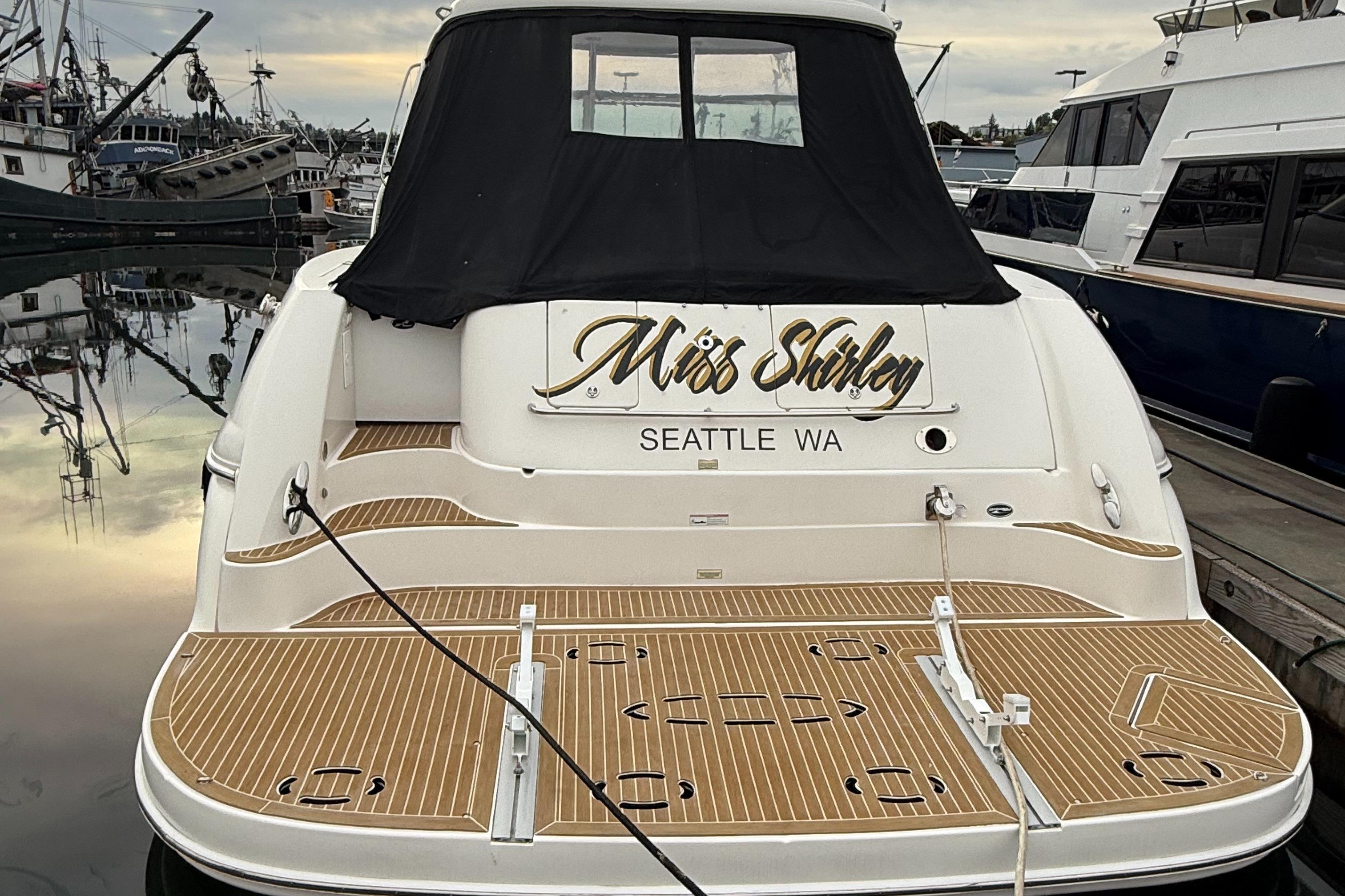2007 Sea Ray 52 Sundancer #TBBJSR52 inventory image at Sun Country Yachts, South Lake Union (Seattle) 2007 Sea Ray 52 Sundancer #TBBJSR52 inventory image at Sun Country Yachts, South Lake Union (Seattle)