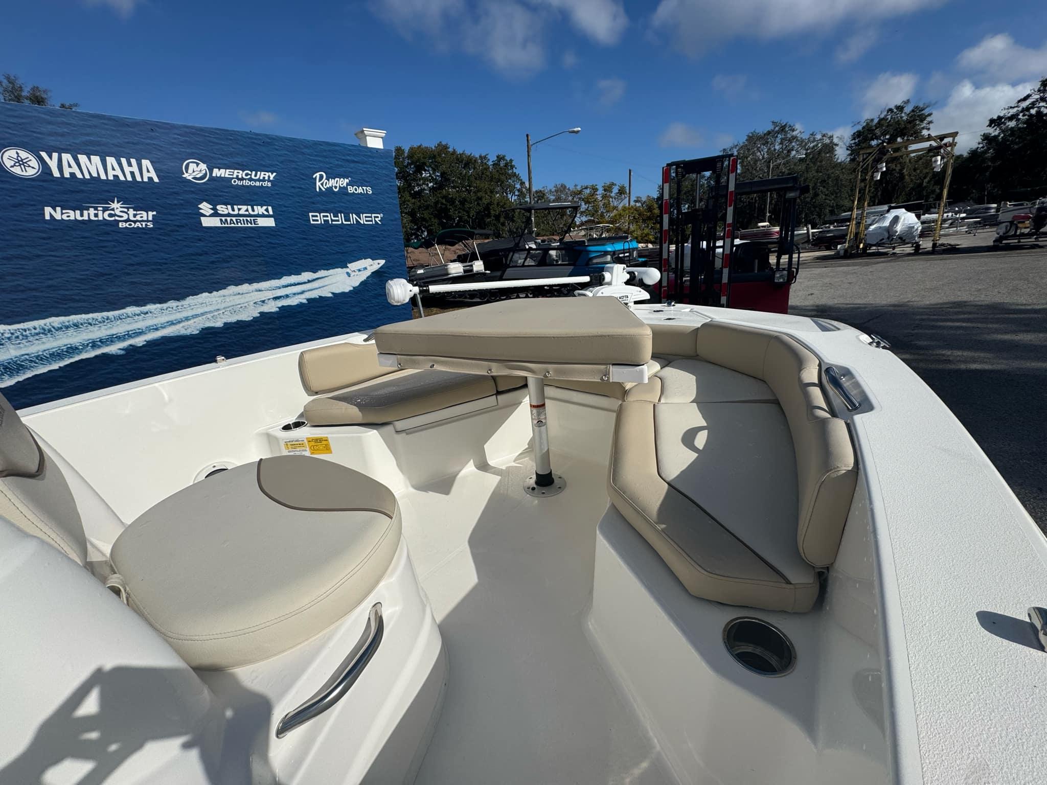 2022 Nauticstar 191 Hybrid-4