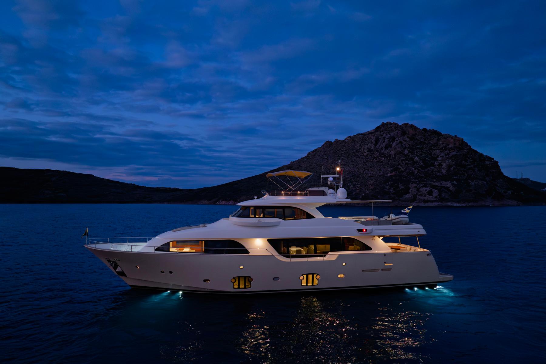 Custom Line Navetta 26 Crescendo